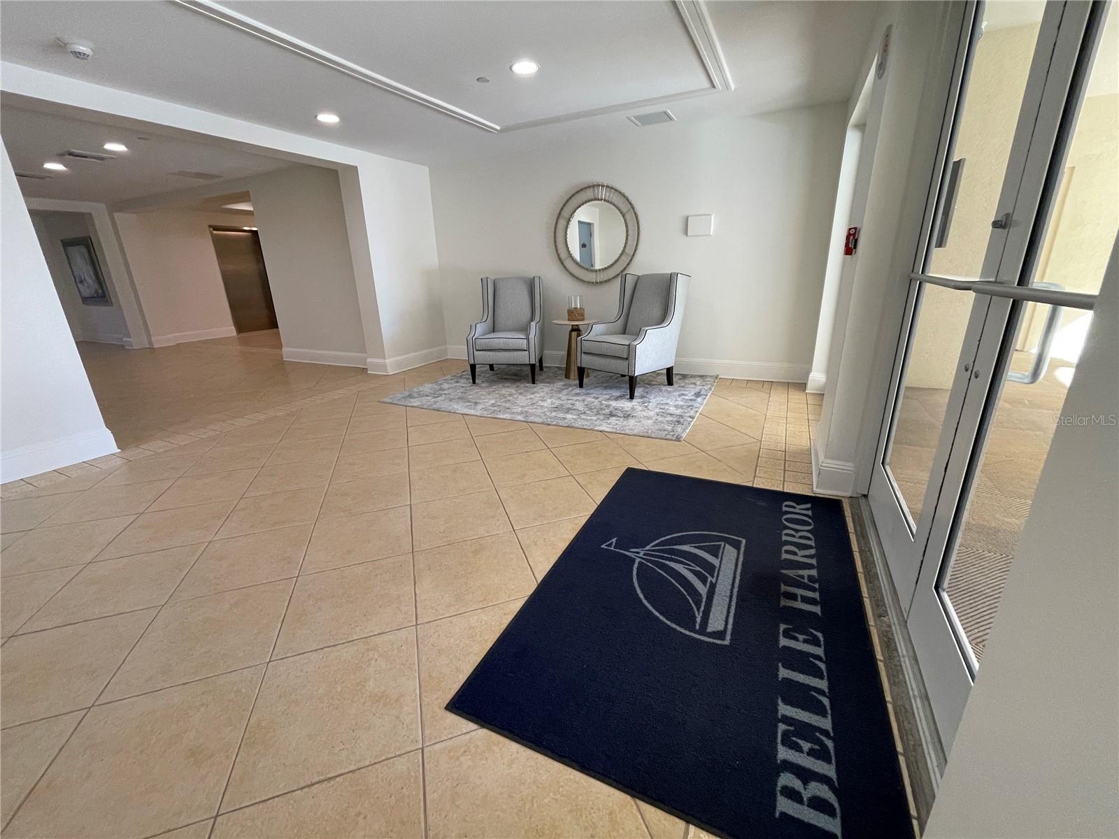 521 MANDALAY AVE #309 — photo 31