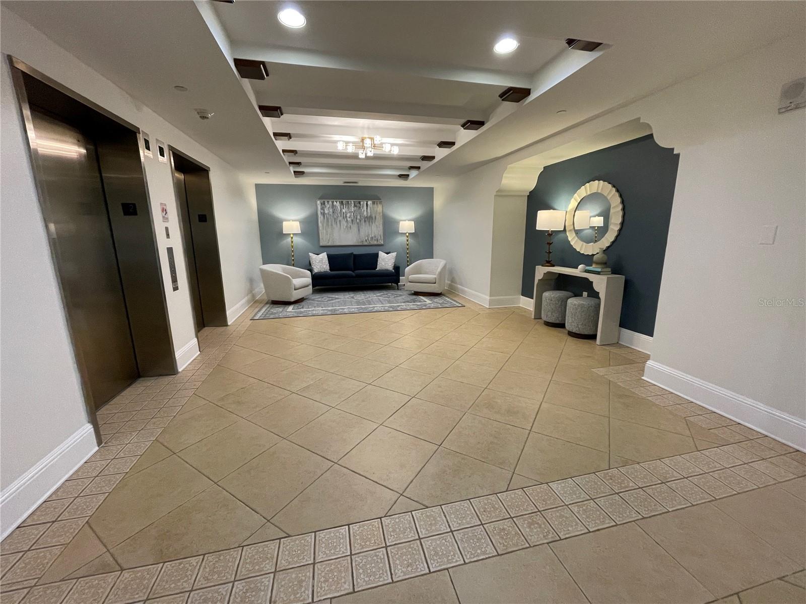 521 MANDALAY AVE #309 — photo 32
