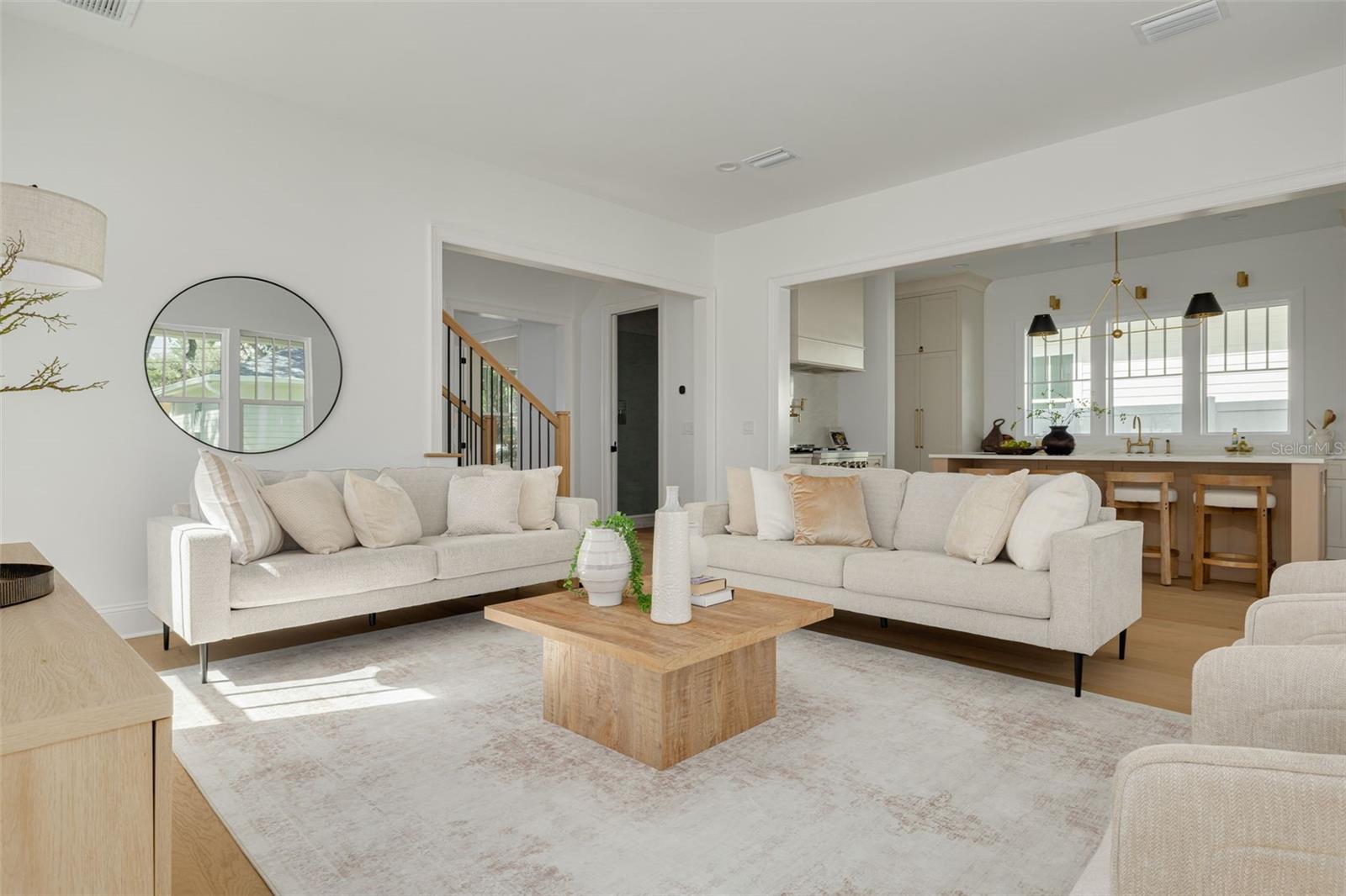 125 24TH AVE SE — photo 3