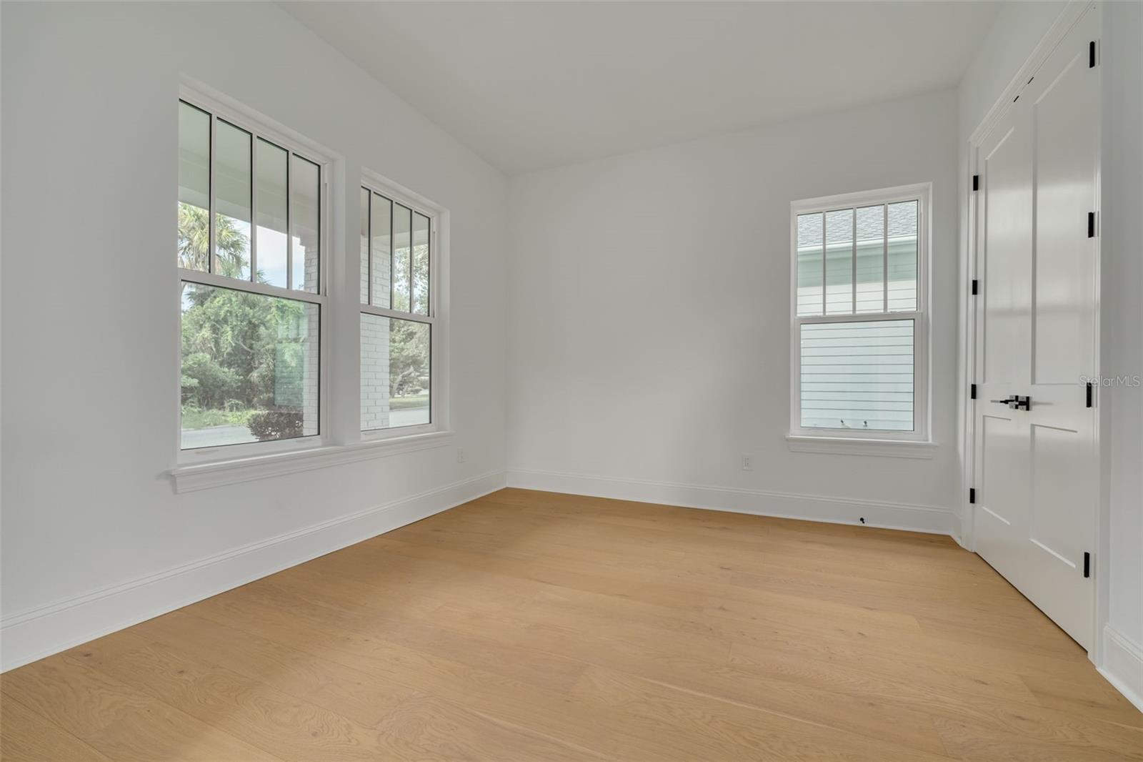 125 24TH AVE SE — photo 30