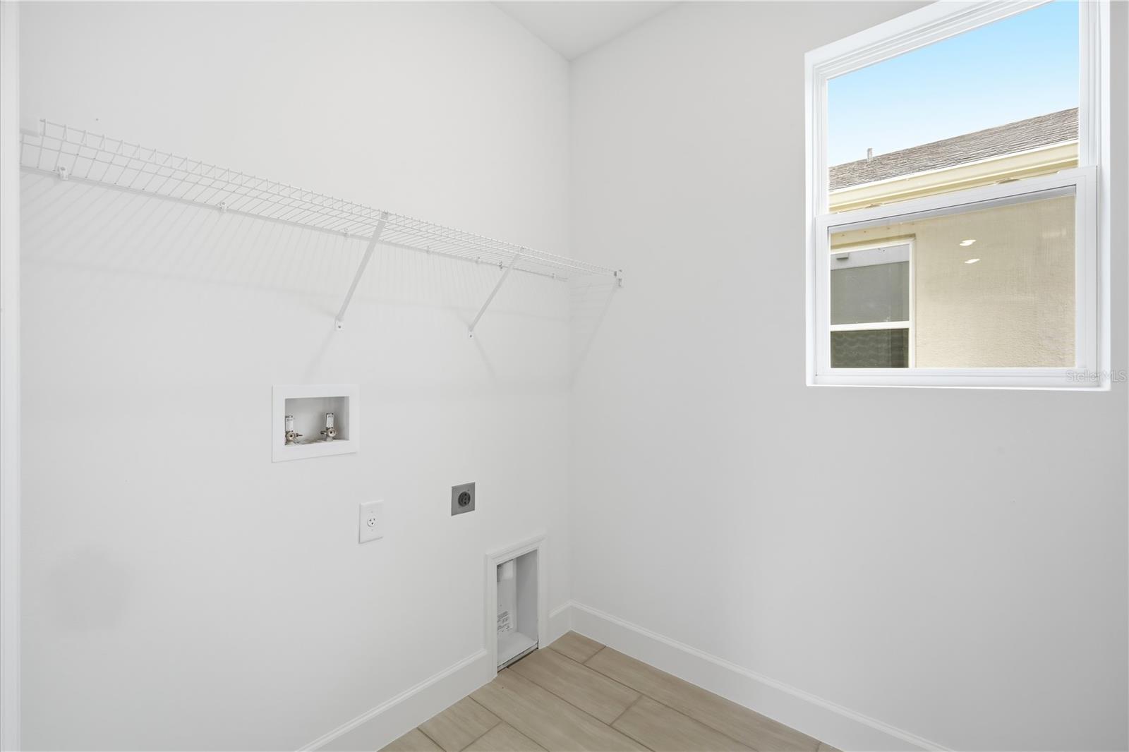 2322 ANDERS DR — photo 20