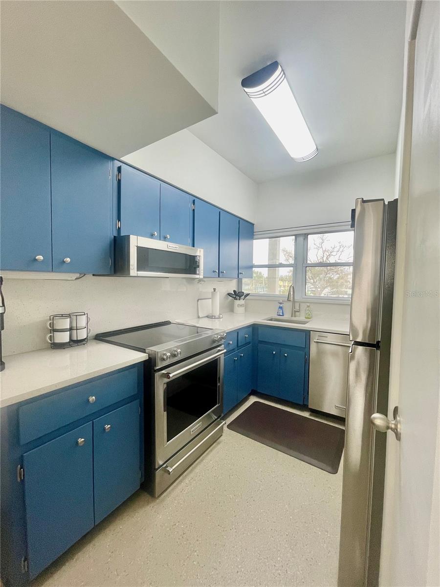 7050 SUNSET WAY #19 — photo 8