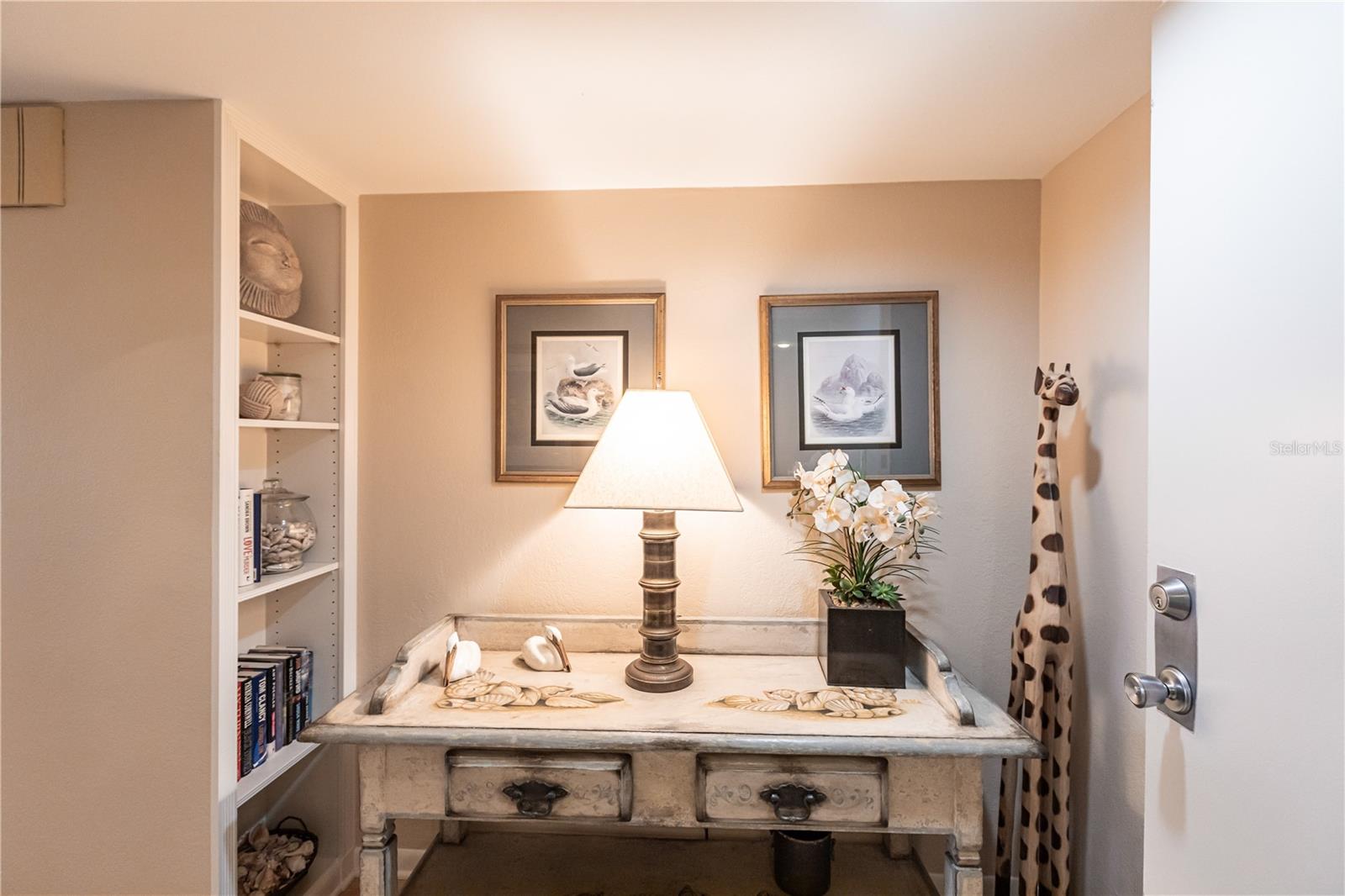 1055 W PEPPERTREE DR #703AA — photo 4