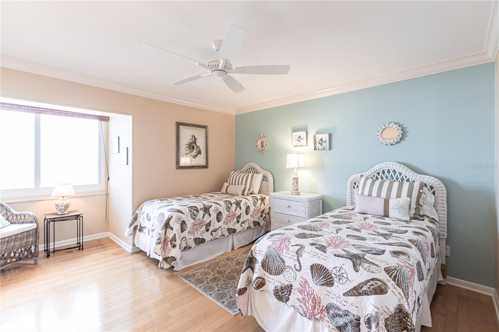 1055 W PEPPERTREE DR #703AA — photo 20