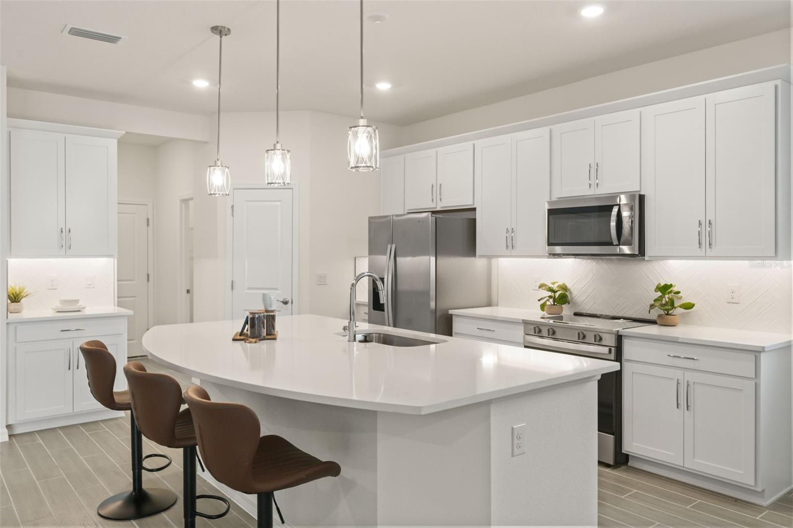 17441 VALLEYWOOD PKWY — photo 18