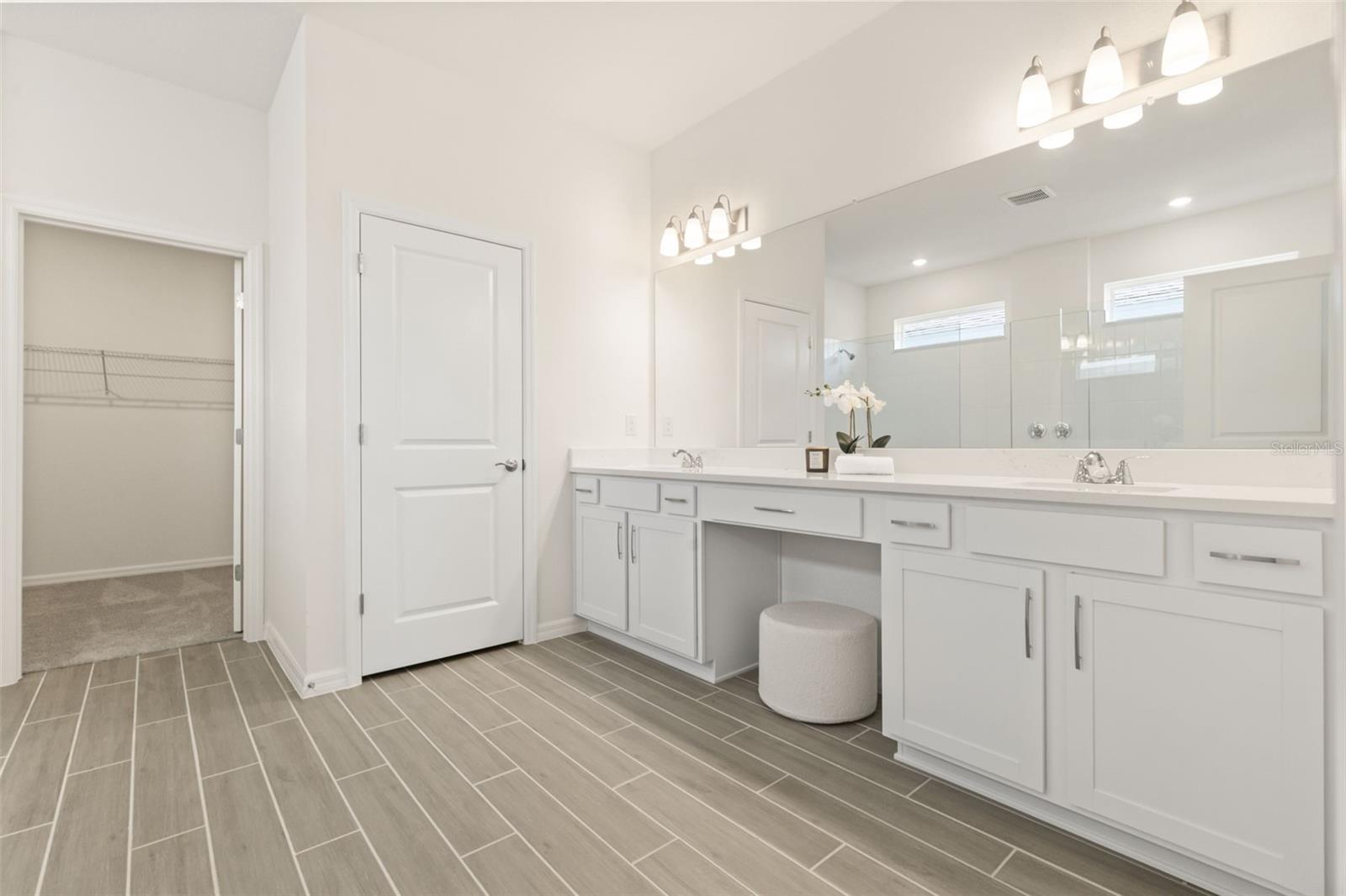 17441 VALLEYWOOD PKWY — photo 28
