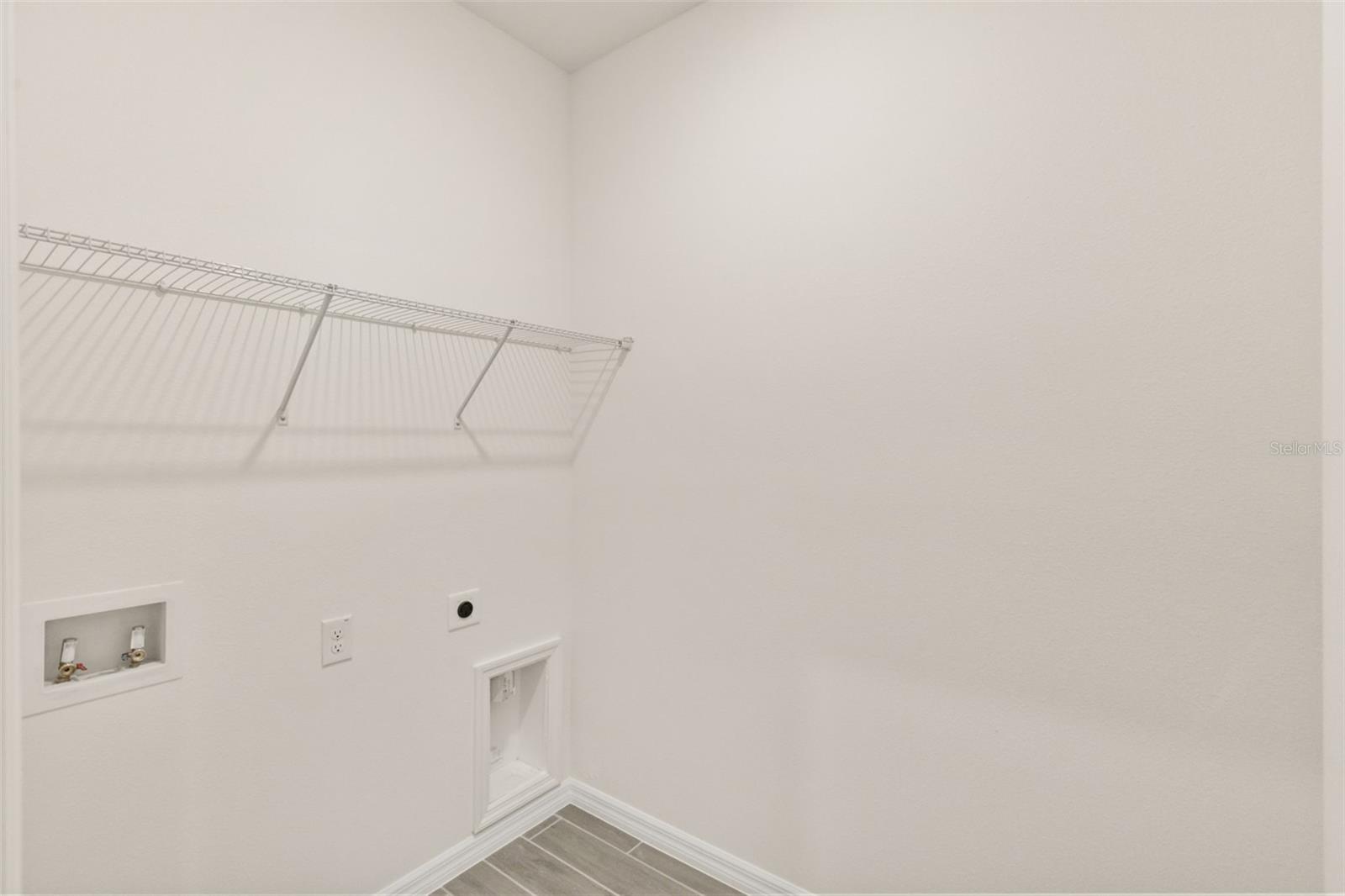 17441 VALLEYWOOD PKWY — photo 25