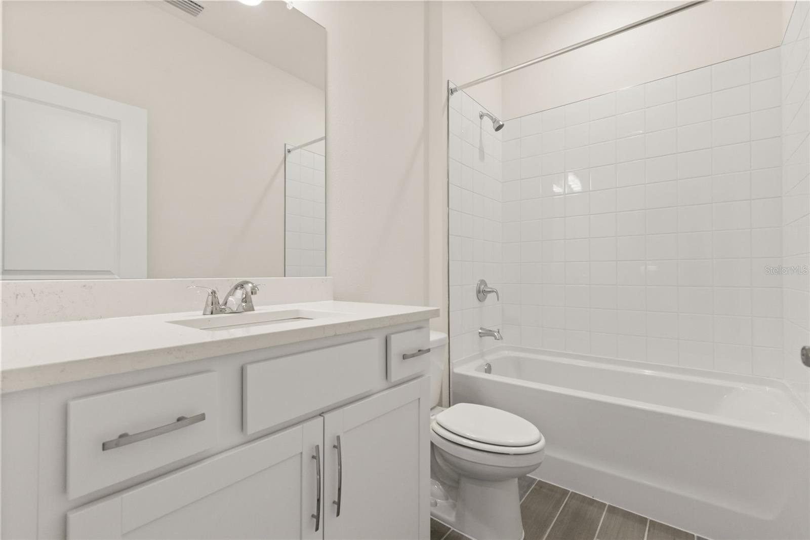 17441 VALLEYWOOD PKWY — photo 32