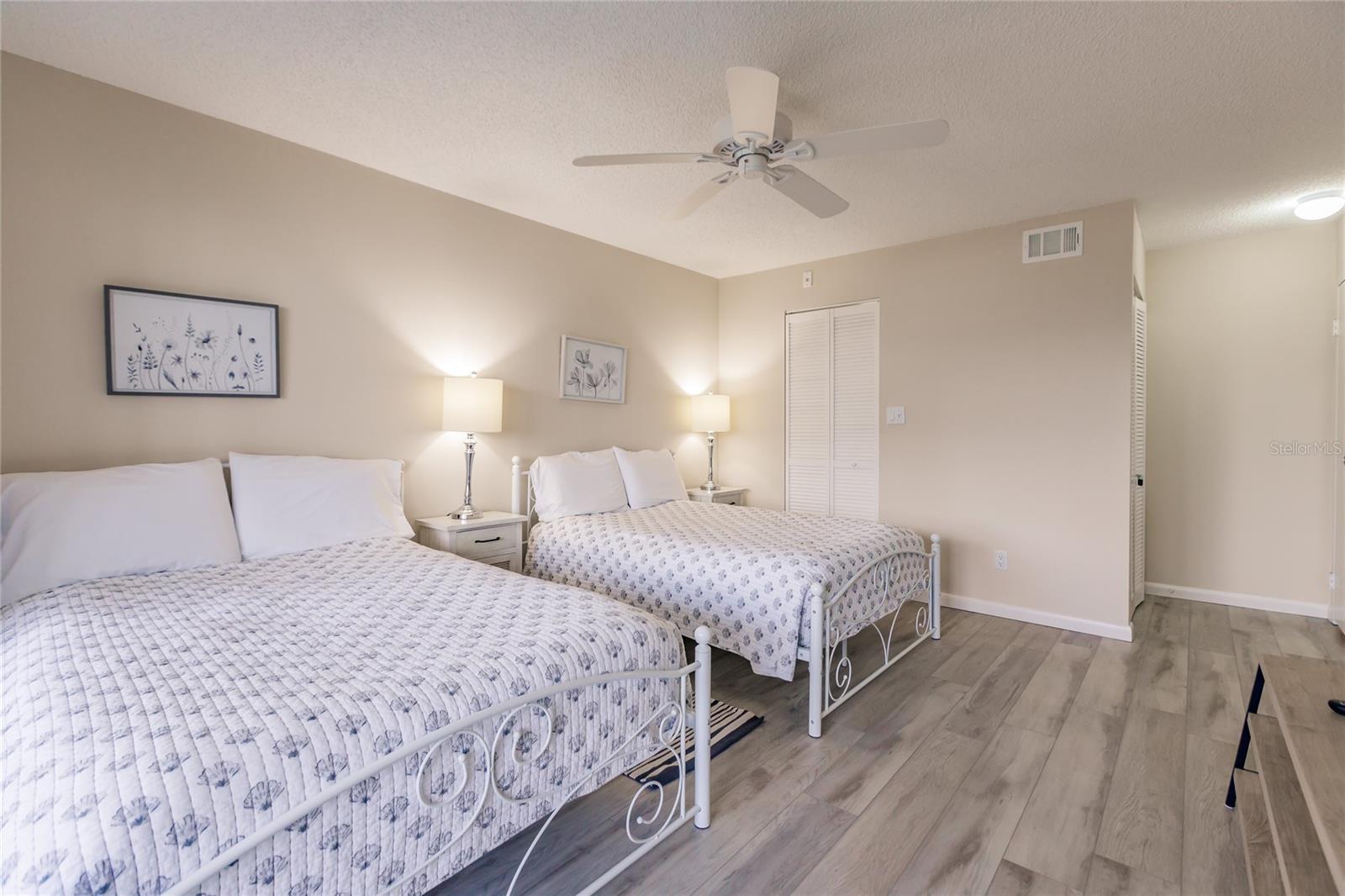 1055 W PEPPERTREE DR #506AA — photo 13