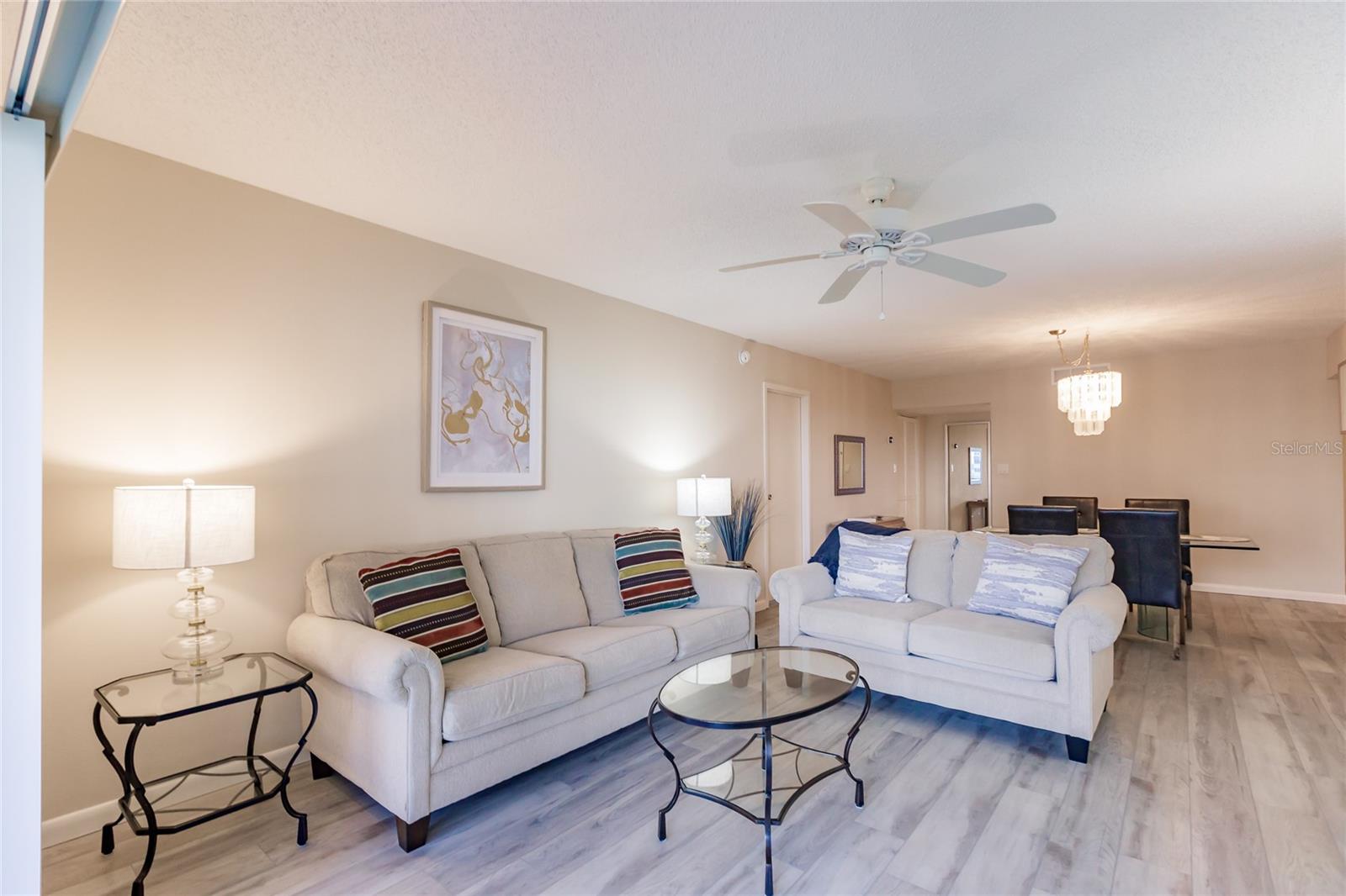 1055 W PEPPERTREE DR #506AA — photo 4