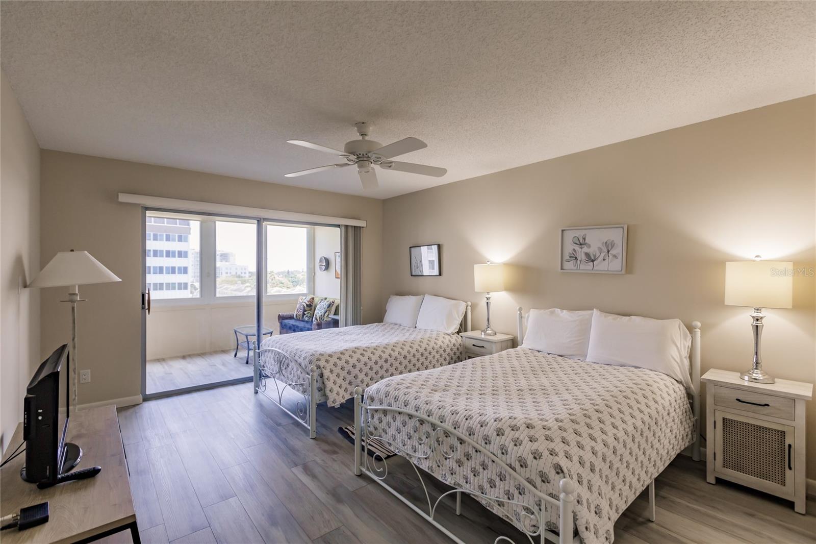 1055 W PEPPERTREE DR #506AA — photo 11