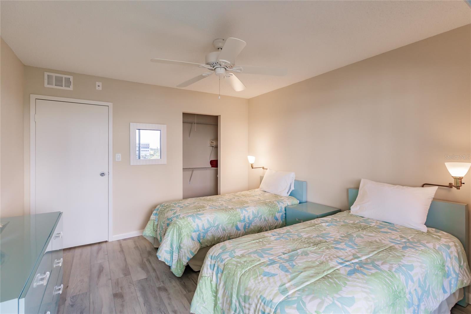 1055 W PEPPERTREE DR #506AA — photo 22