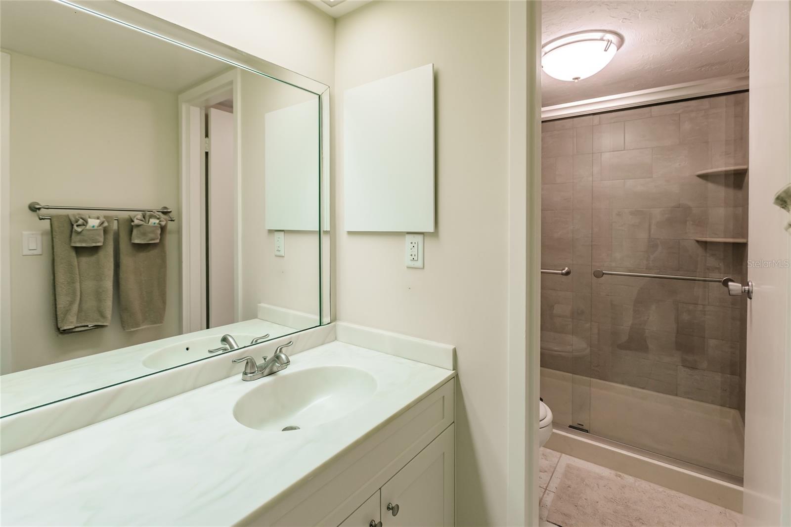 1055 W PEPPERTREE DR #506AA — photo 18