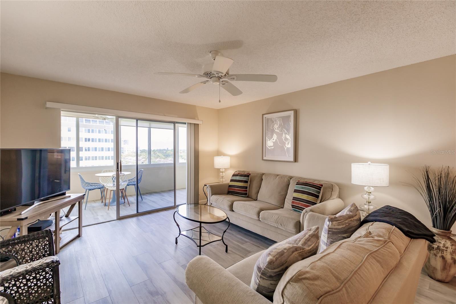 1055 W PEPPERTREE DR #506AA — photo 3