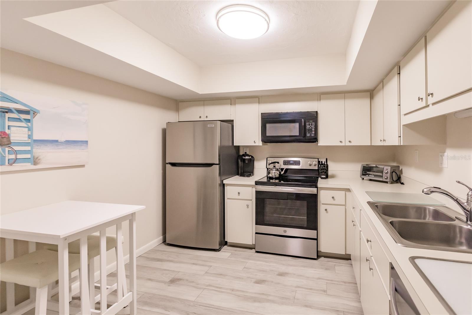 1055 W PEPPERTREE DR #506AA — photo 6