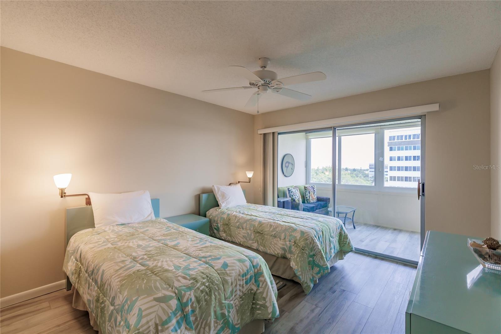 1055 W PEPPERTREE DR #506AA — photo 19