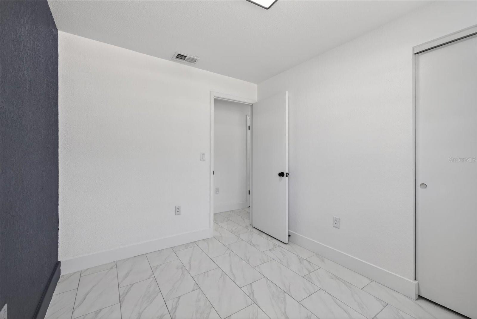 8309 TUPELO DR — photo 16