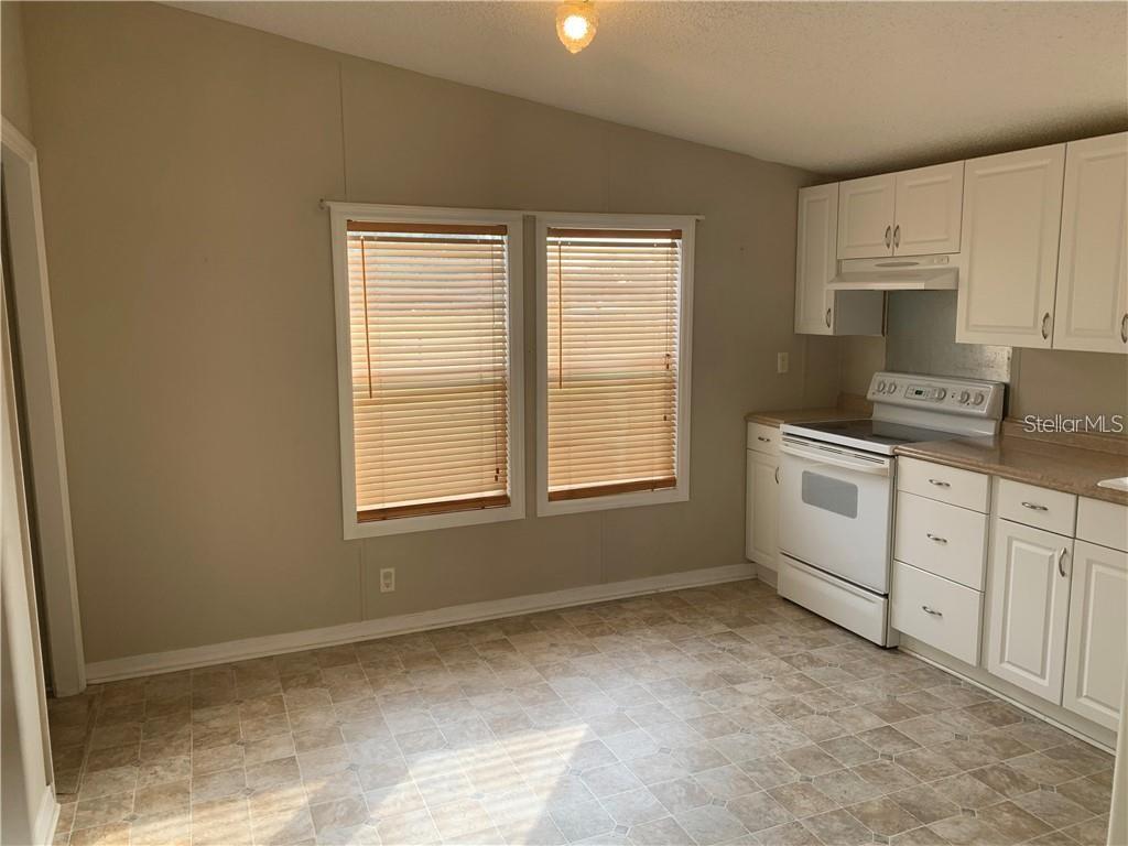 8719 & 8809 LITHIA PINECREST RD — photo 12