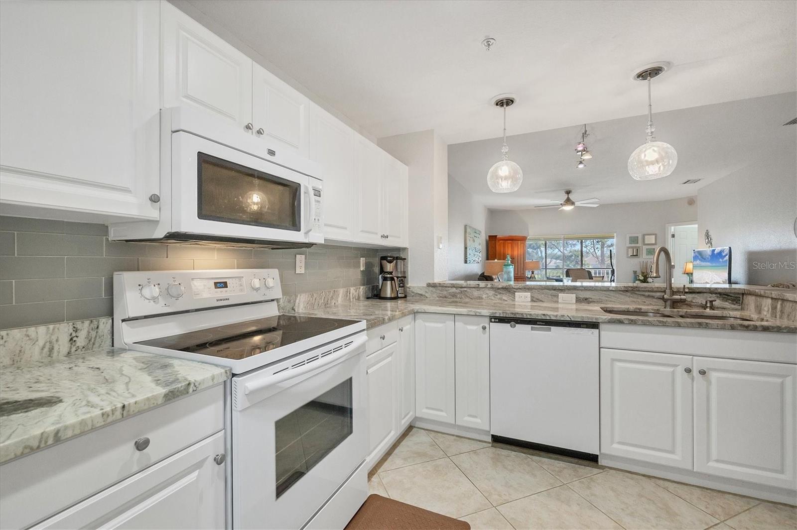 6342 GRAND OAK CIR #204 — photo 15