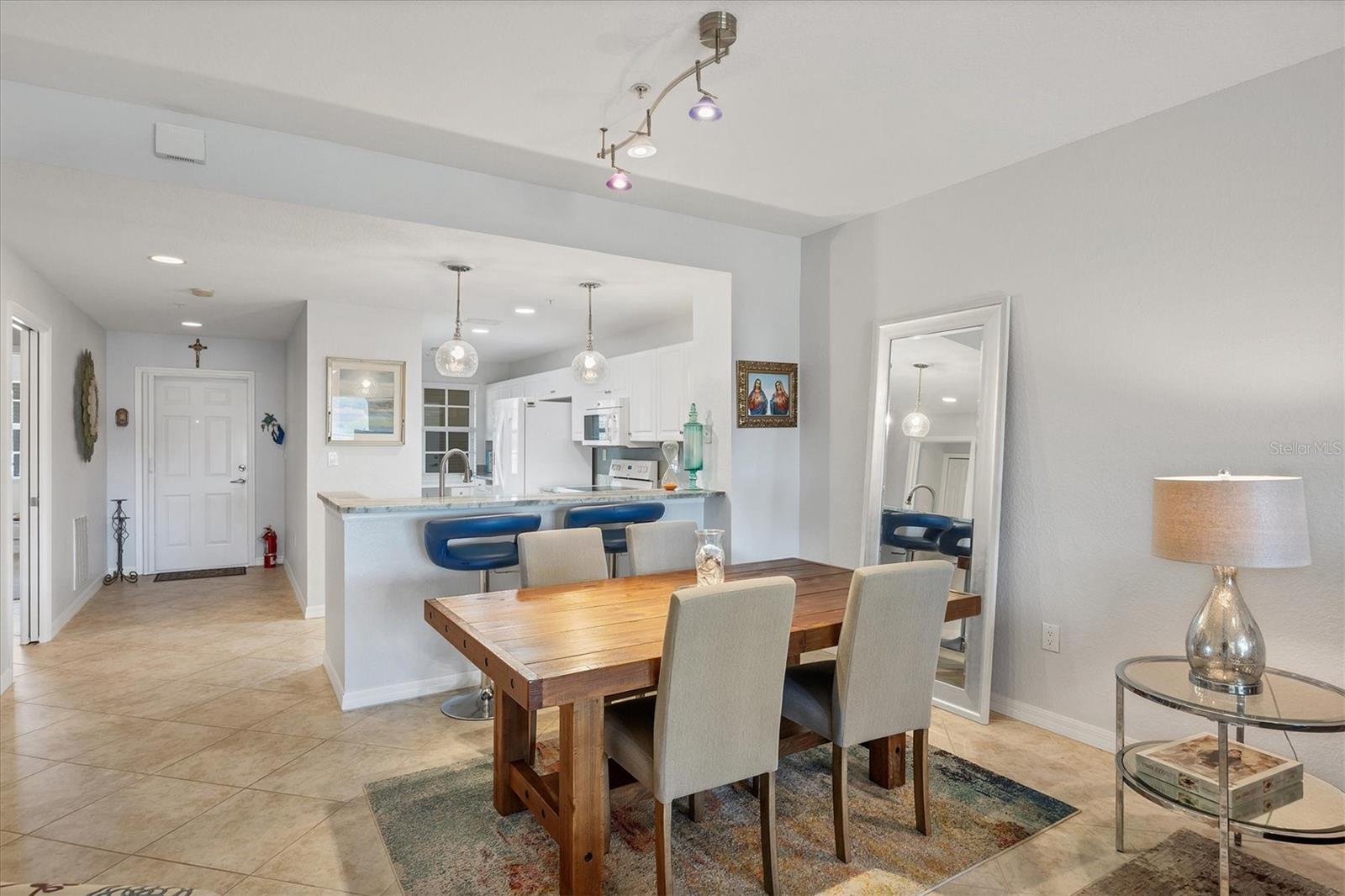 6342 GRAND OAK CIR #204 — photo 22