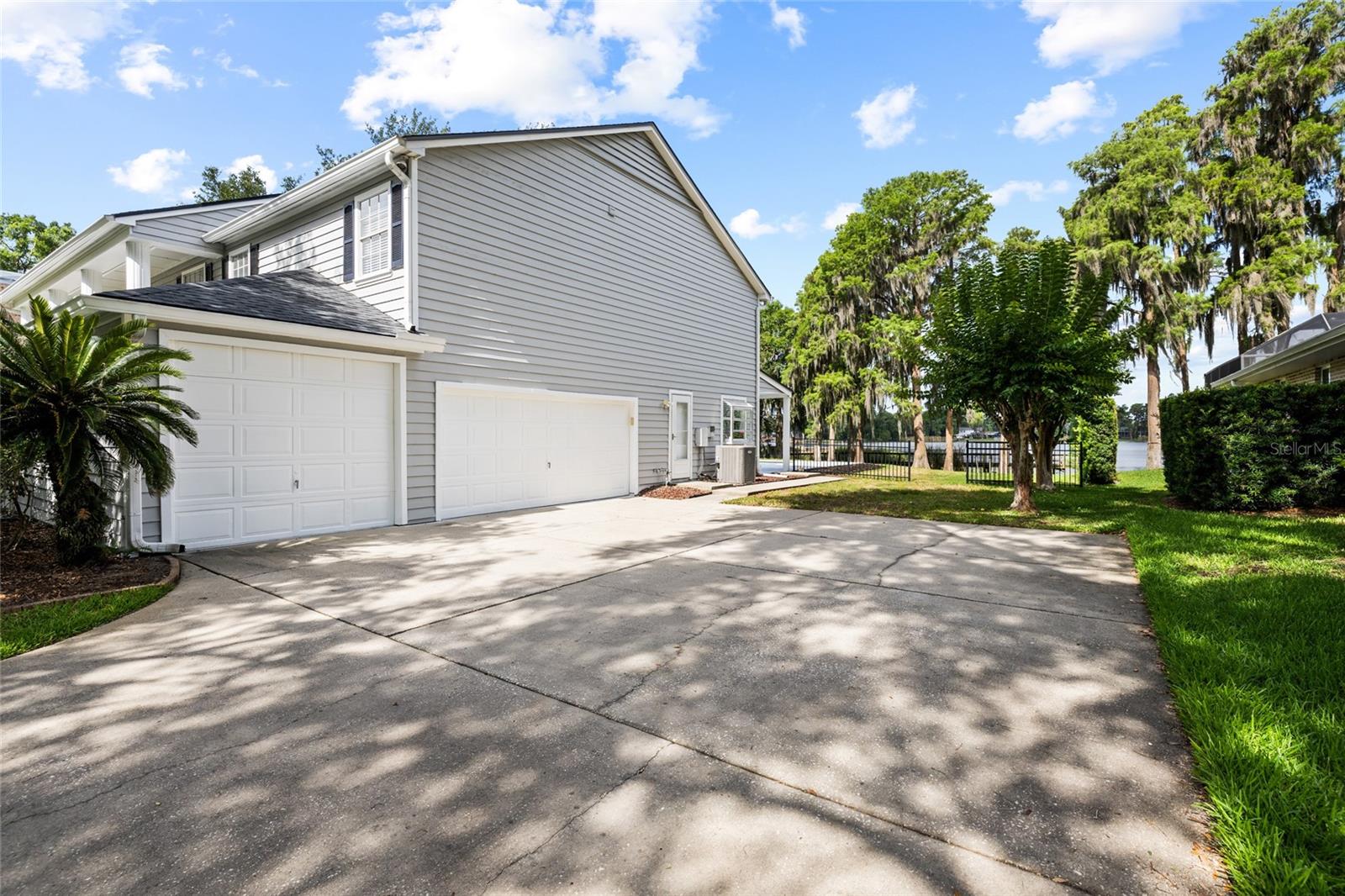 18010 CLEAR LAKE DR — photo 45