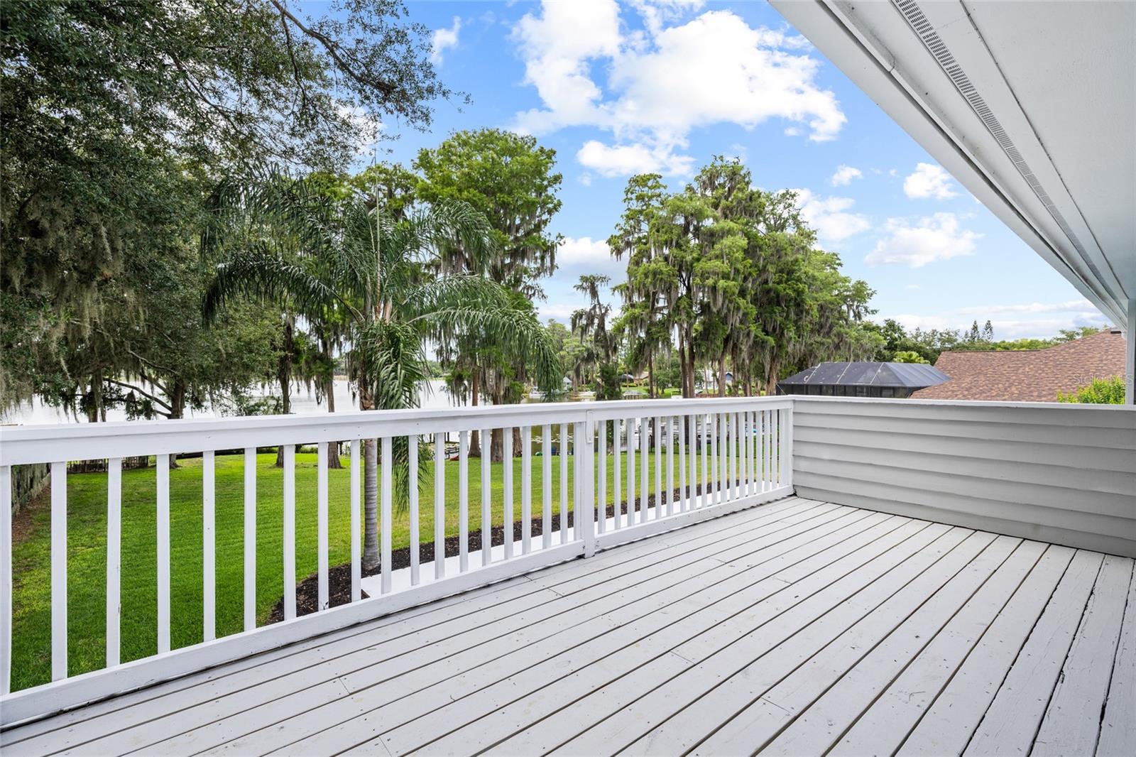 18010 CLEAR LAKE DR — photo 32
