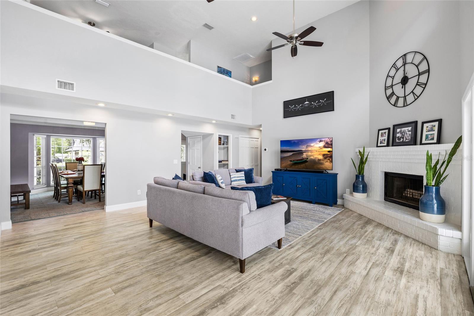 18010 CLEAR LAKE DR — photo 13
