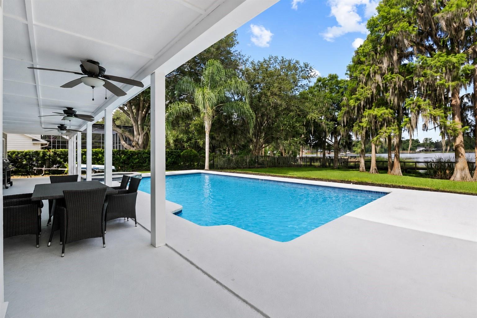 18010 CLEAR LAKE DR — photo 47