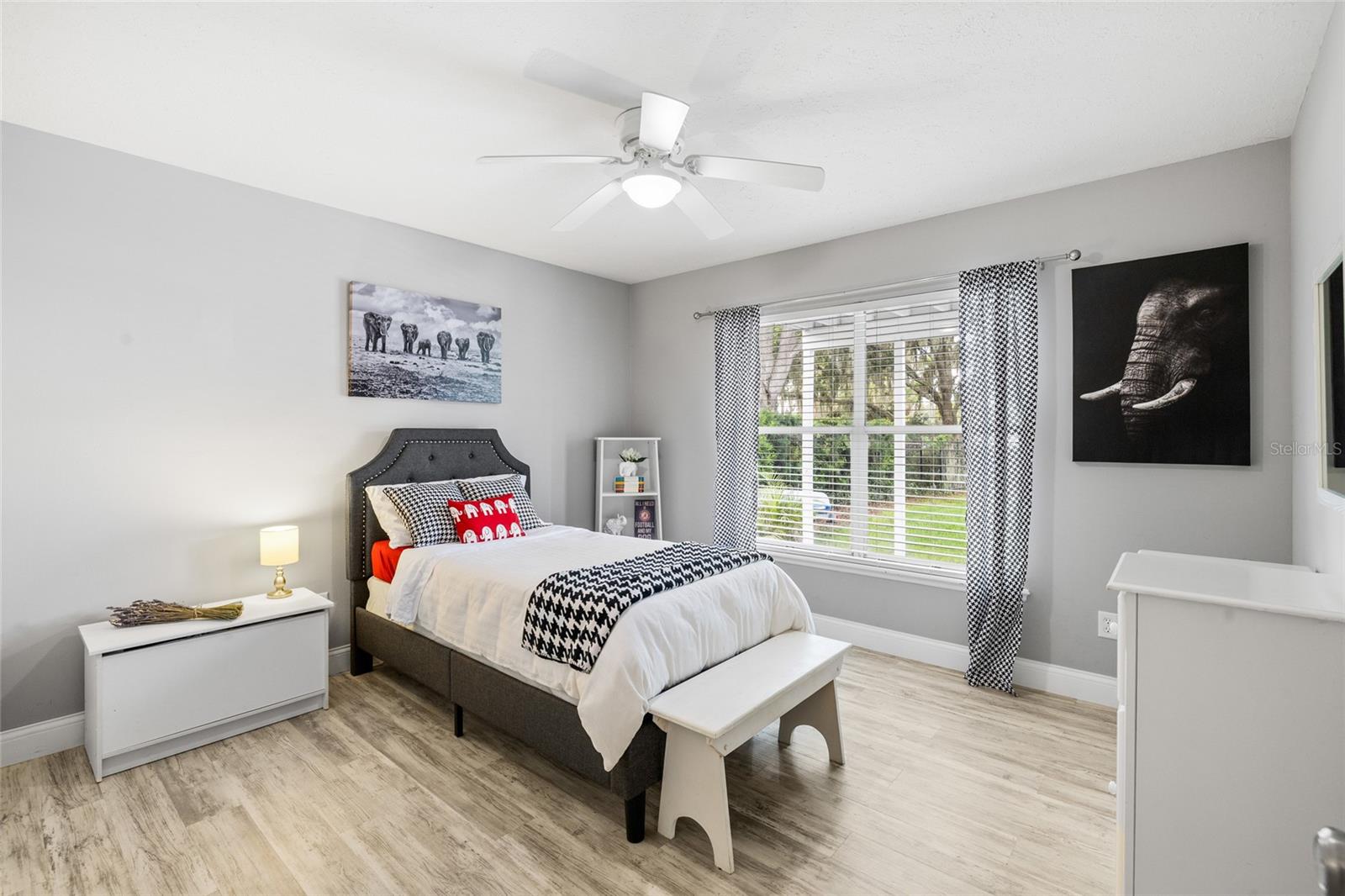 18010 CLEAR LAKE DR — photo 24