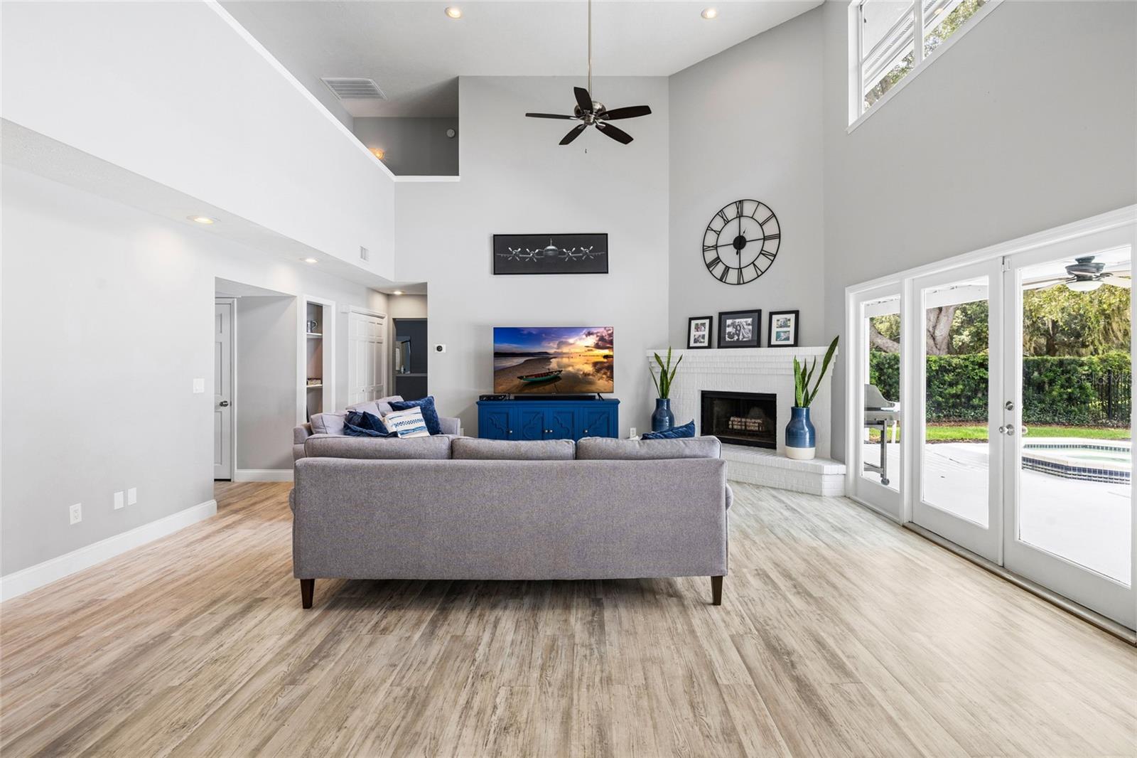 18010 CLEAR LAKE DR — photo 14