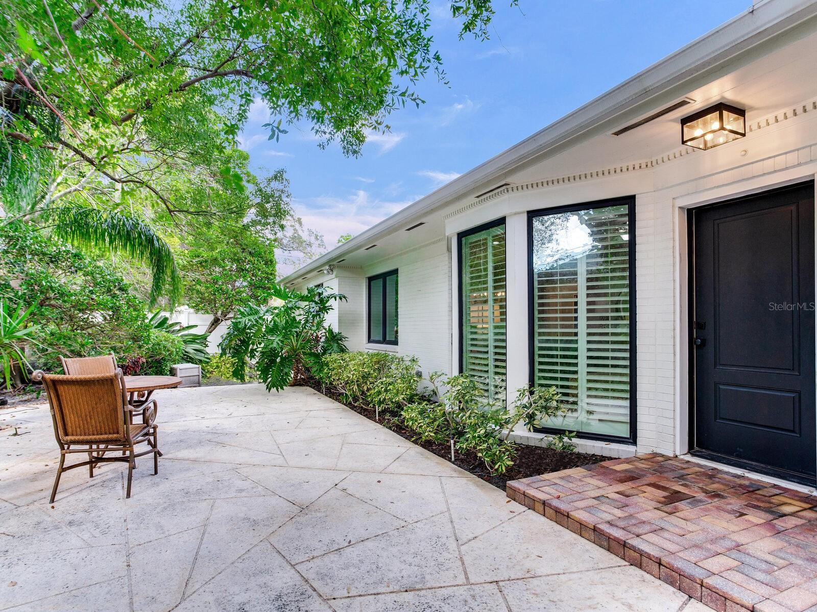 3401 S ALMERIA AVE — photo 41
