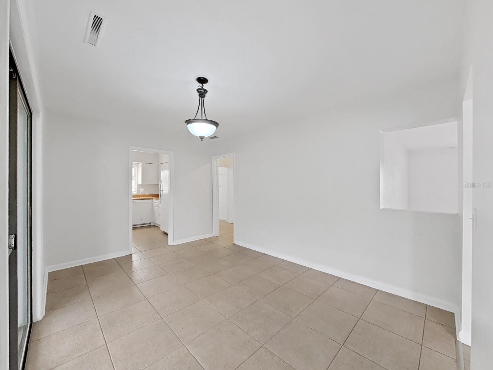 1701 LAURIE LN — photo 9