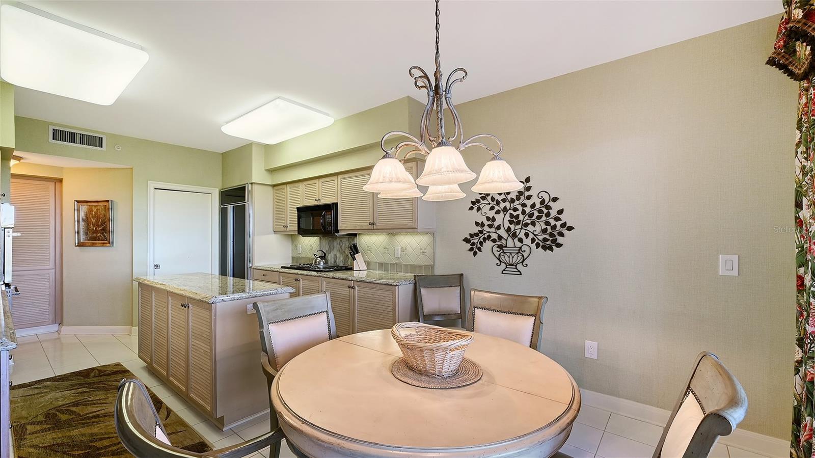 545 SANCTUARY DR #B305 — photo 16