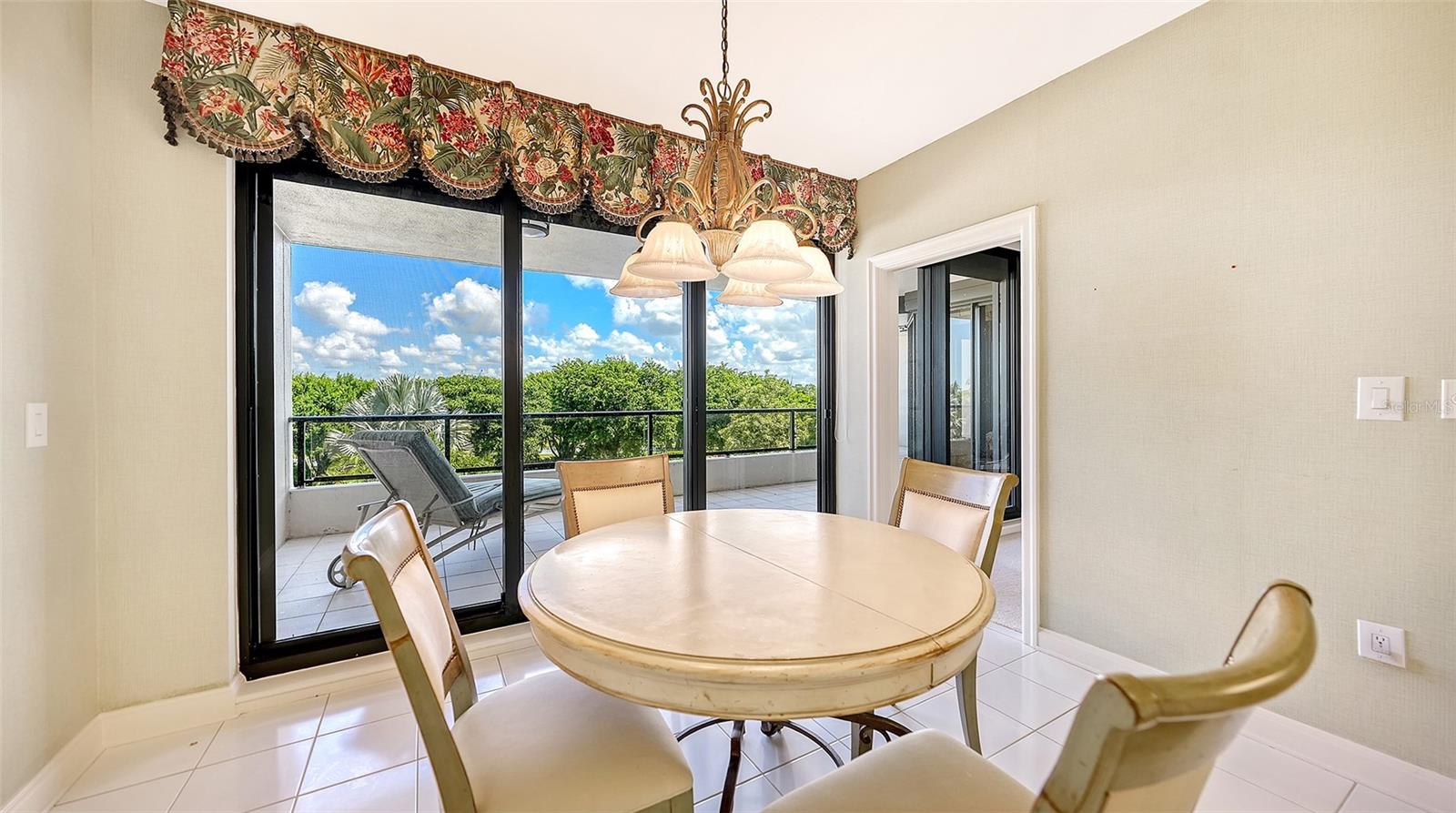 545 SANCTUARY DR #B305 — photo 52