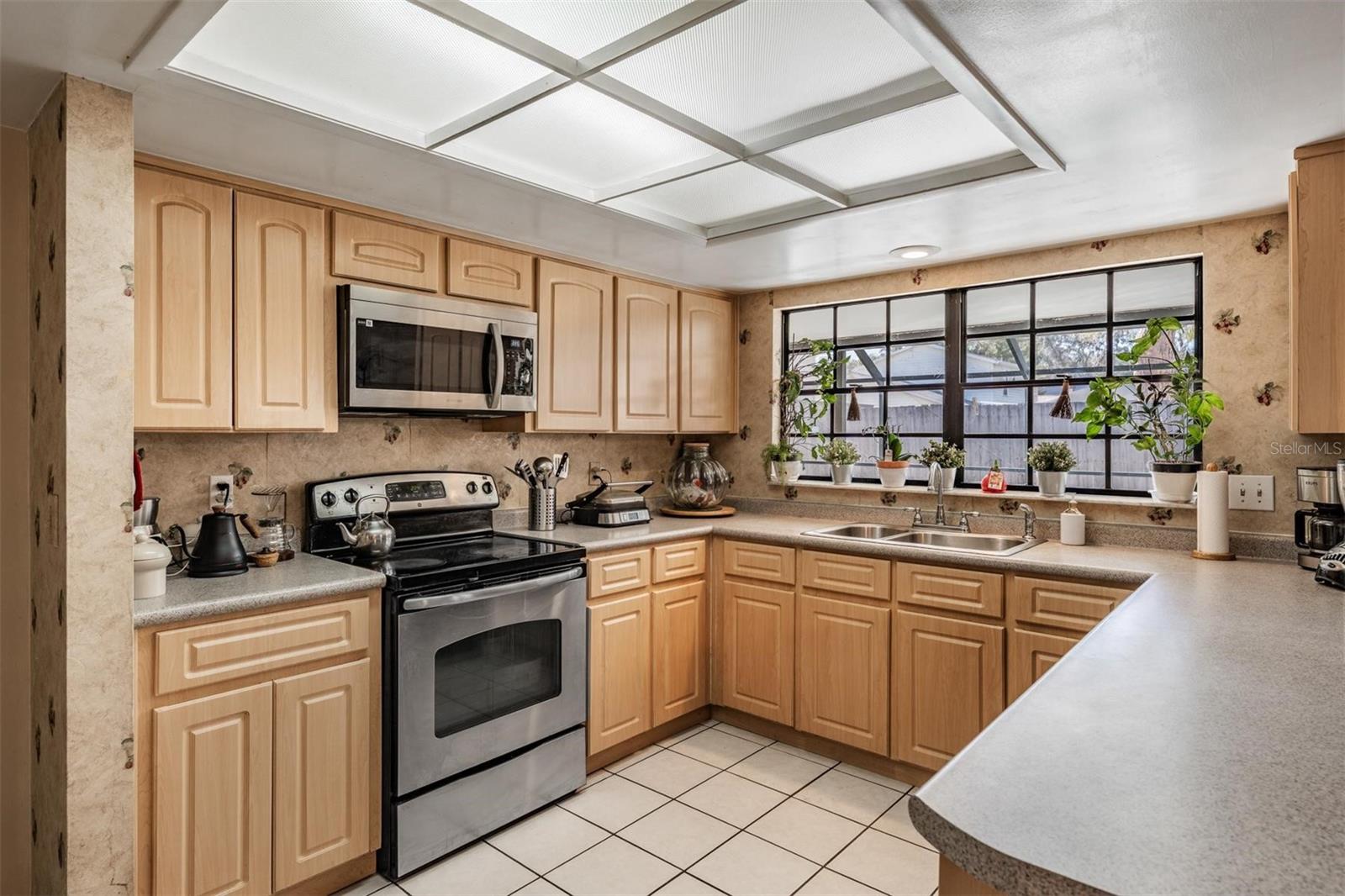 12604 RAIN FOREST ST — photo 12
