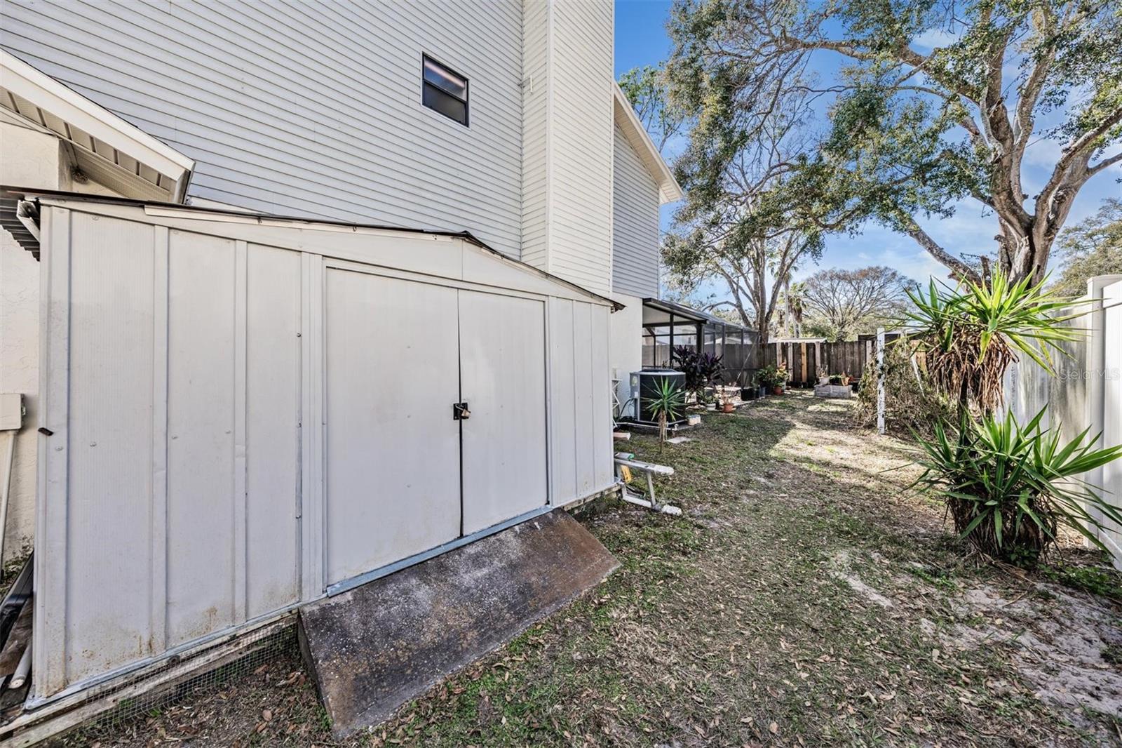 12604 RAIN FOREST ST — photo 41