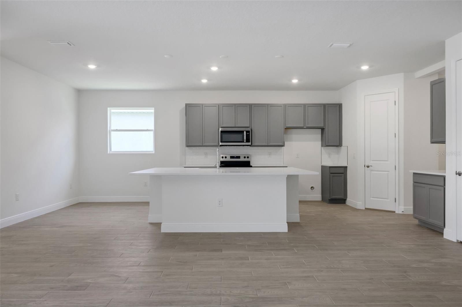 17374 CRISP APPLE LN — photo 31