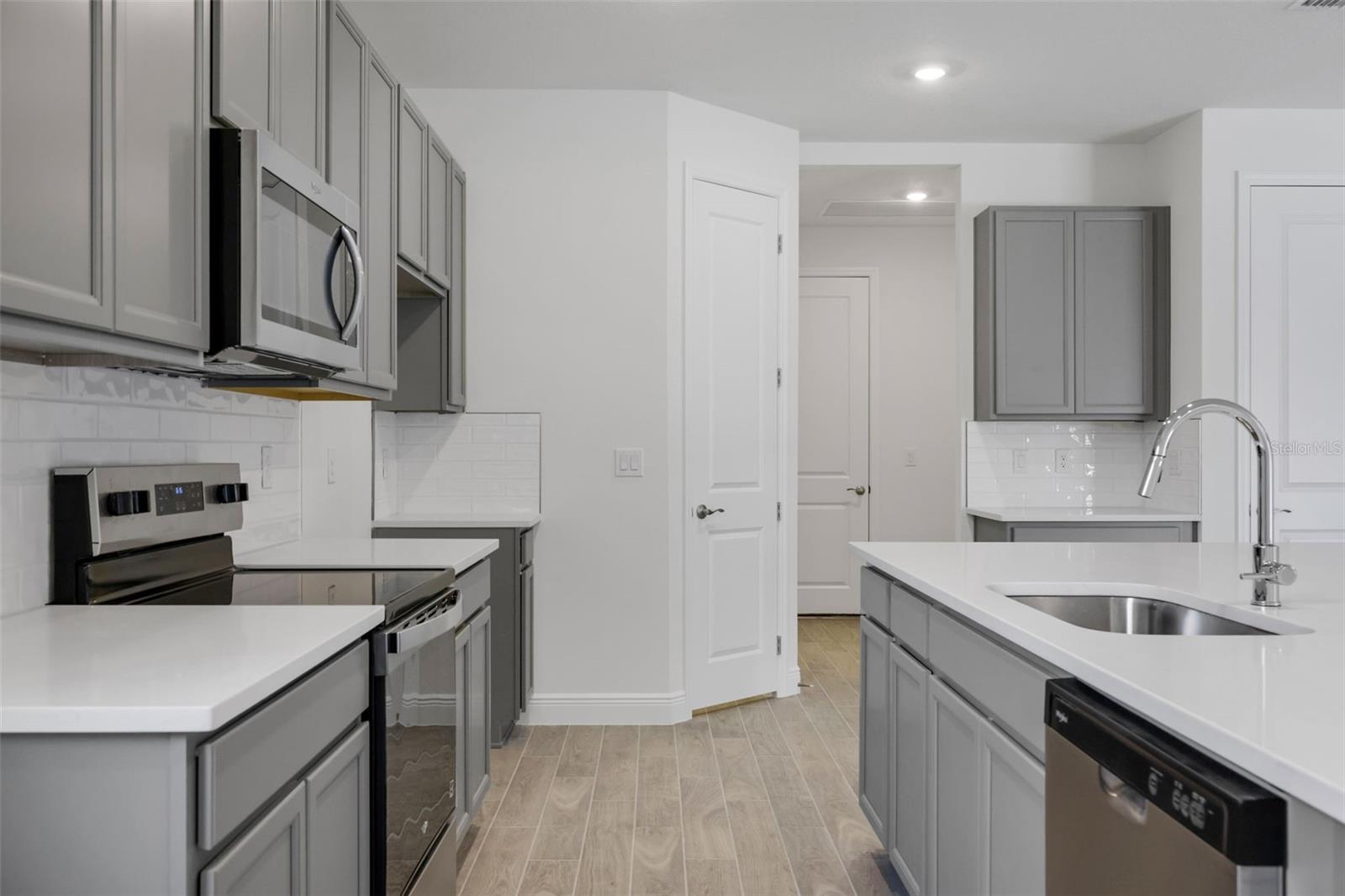 17374 CRISP APPLE LN — photo 24