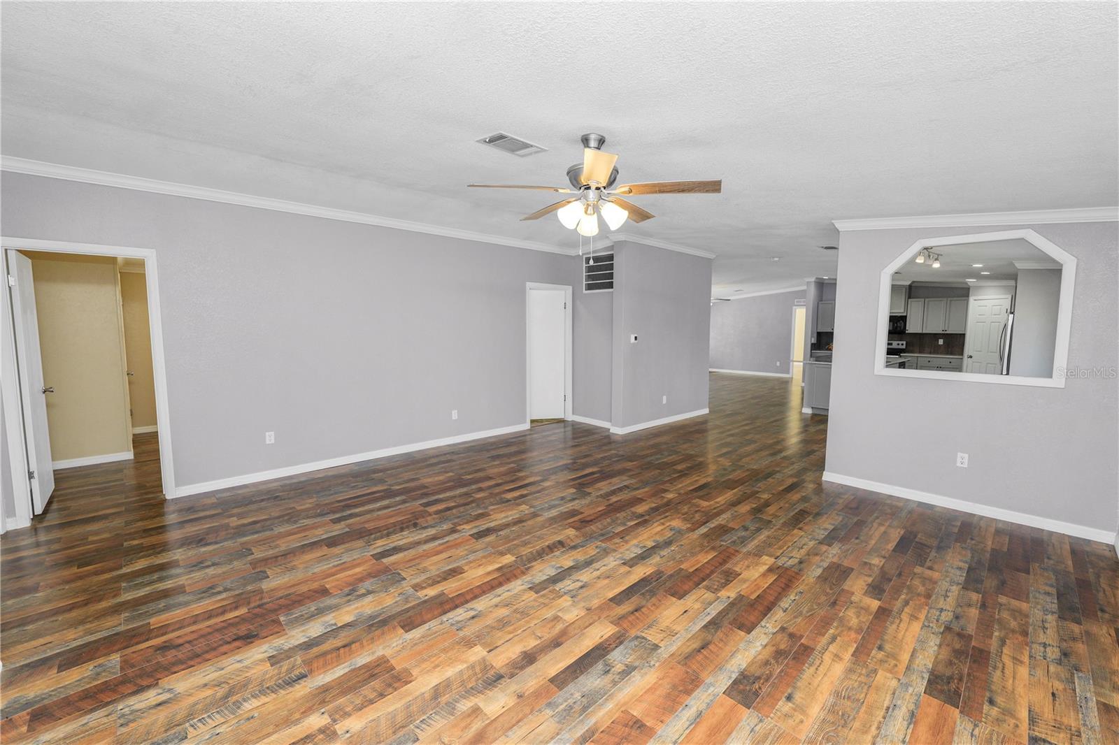 7405 SHOUPE RD — photo 19