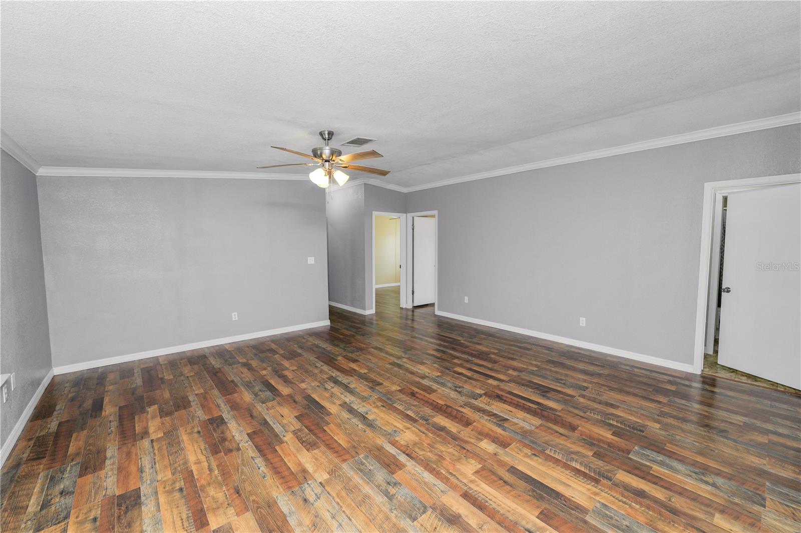 7405 SHOUPE RD — photo 21