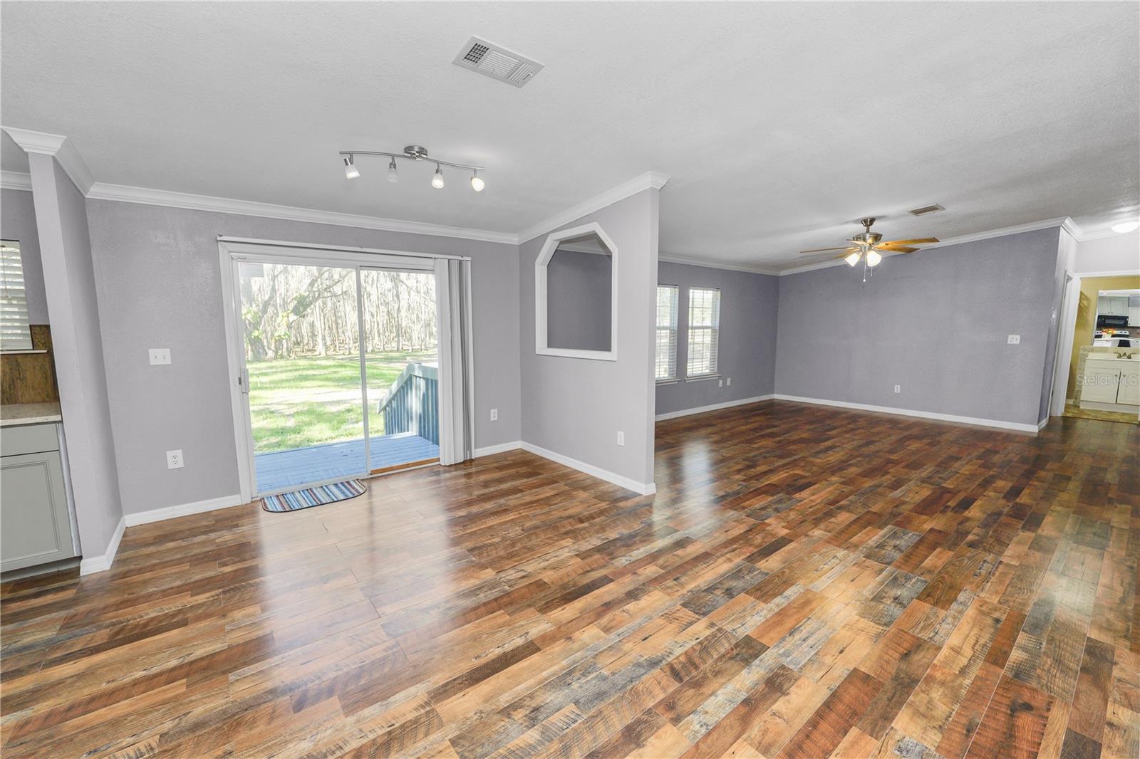 7405 SHOUPE RD — photo 18
