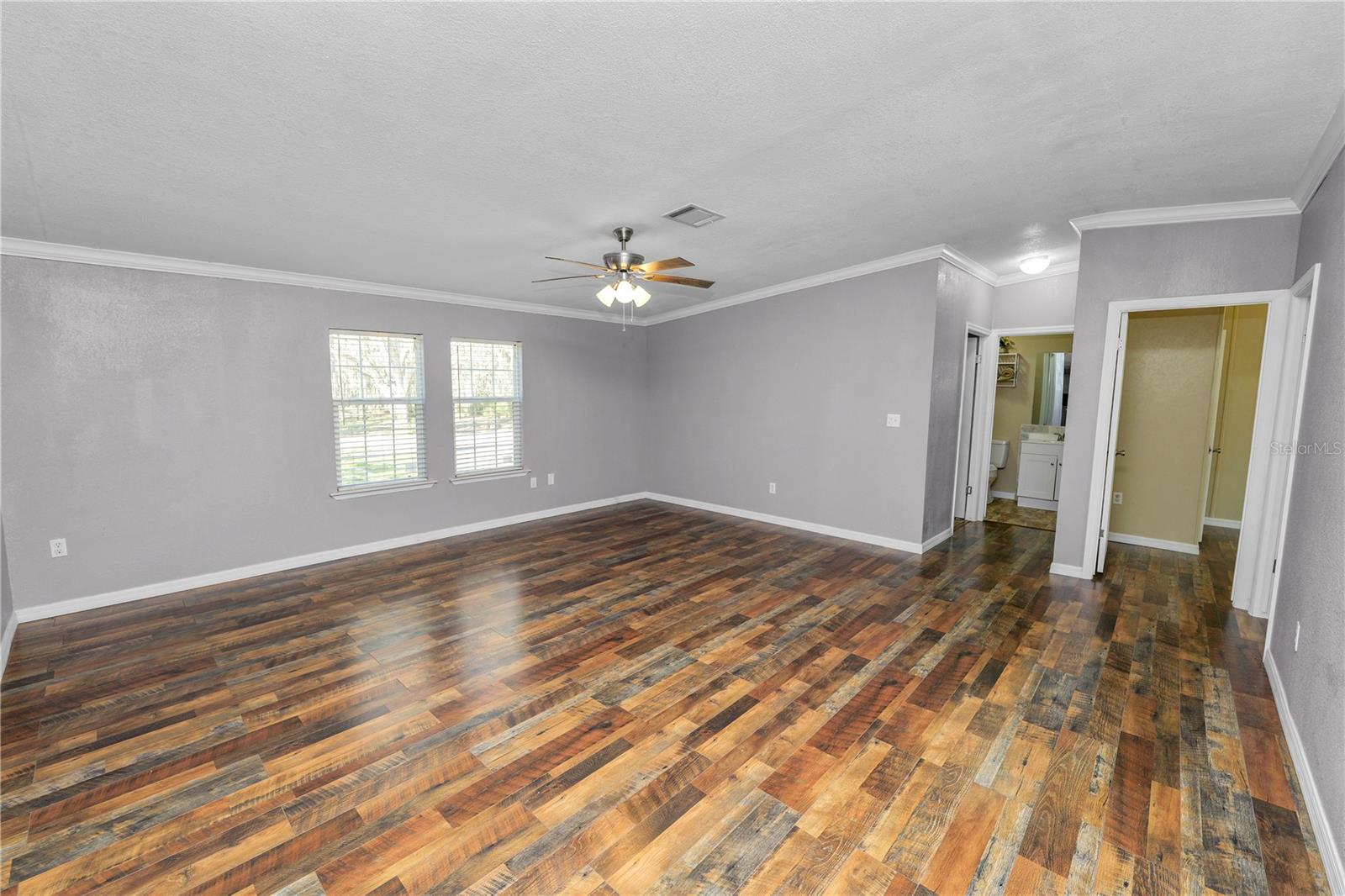 7405 SHOUPE RD — photo 8