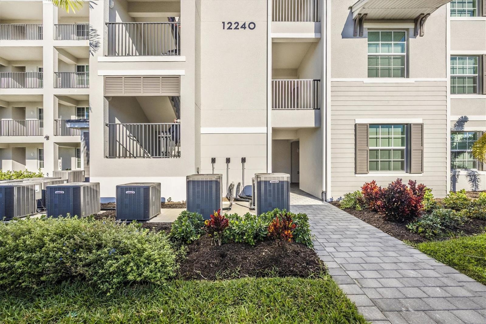 12240 WELLEN GOLF ST #207 — photo 2