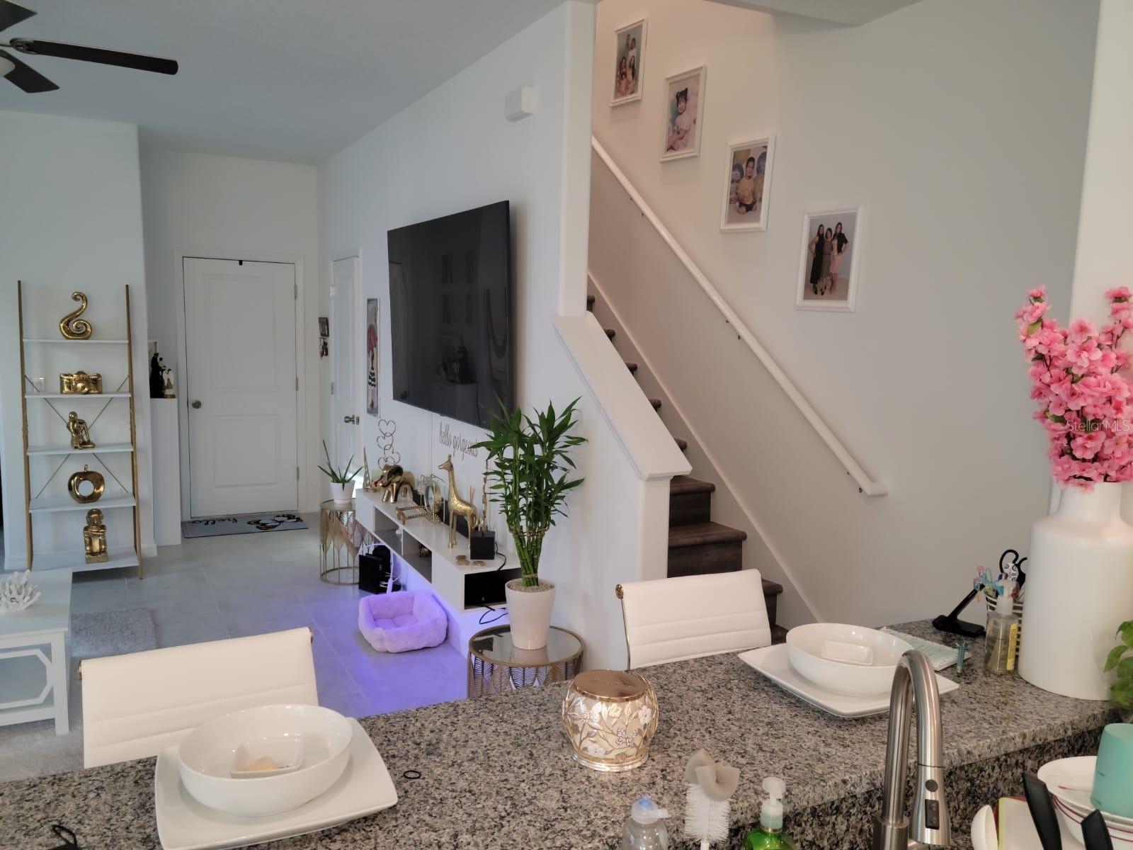 5131 FORUM BLVD — photo 8