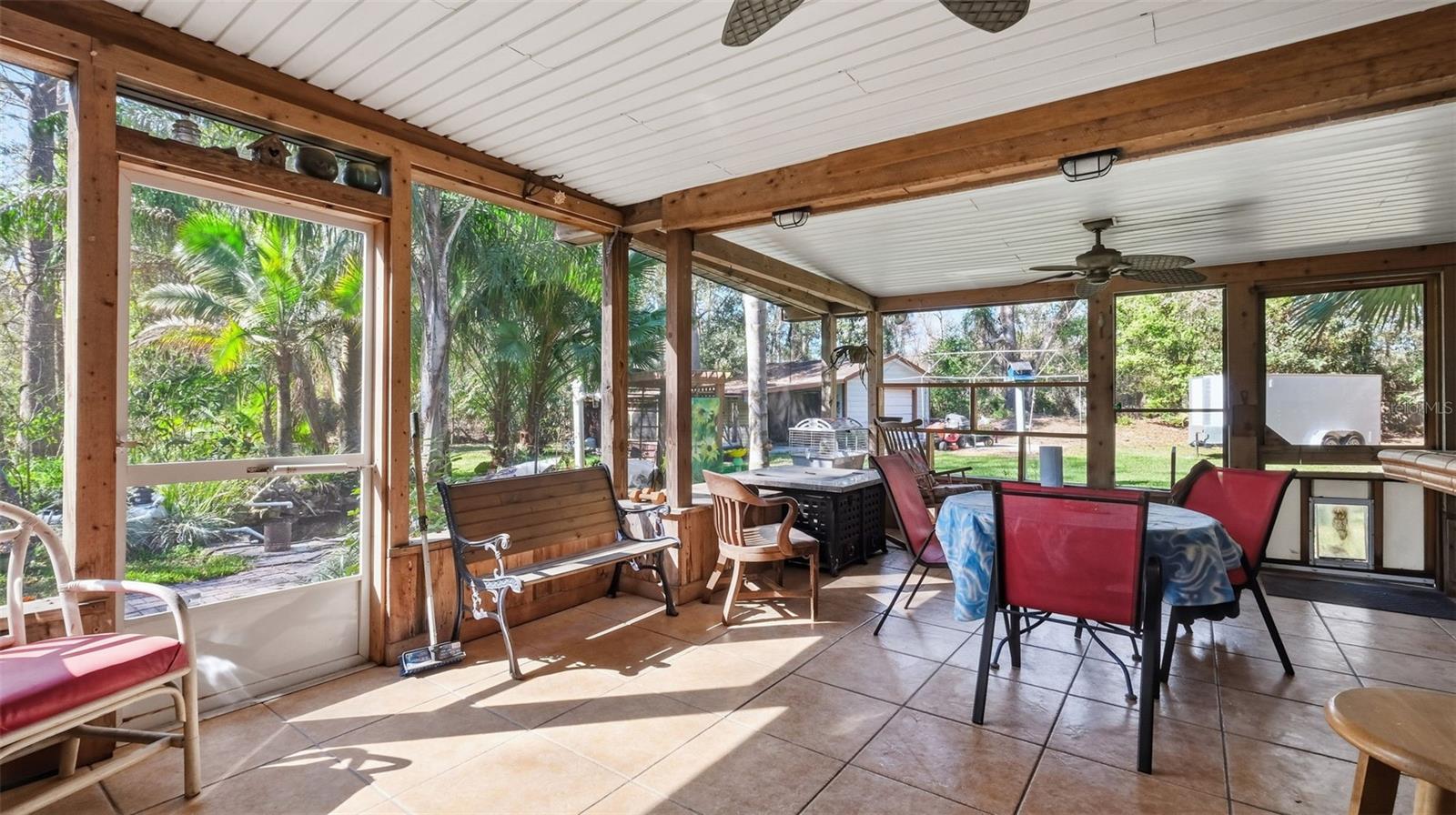 10565 BESSEMER ST — photo 32