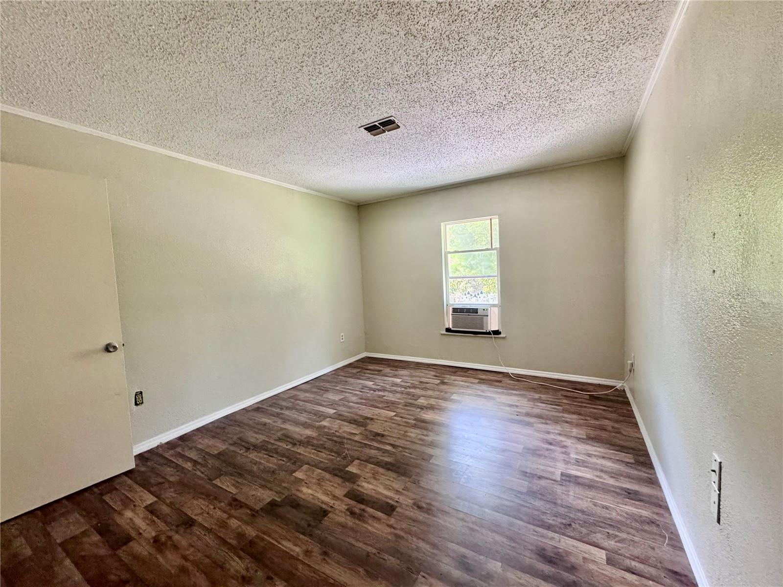 10565 BESSEMER ST — photo 64