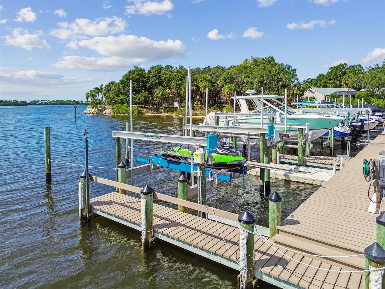 1705 MEYERS COVE DR — photo 65