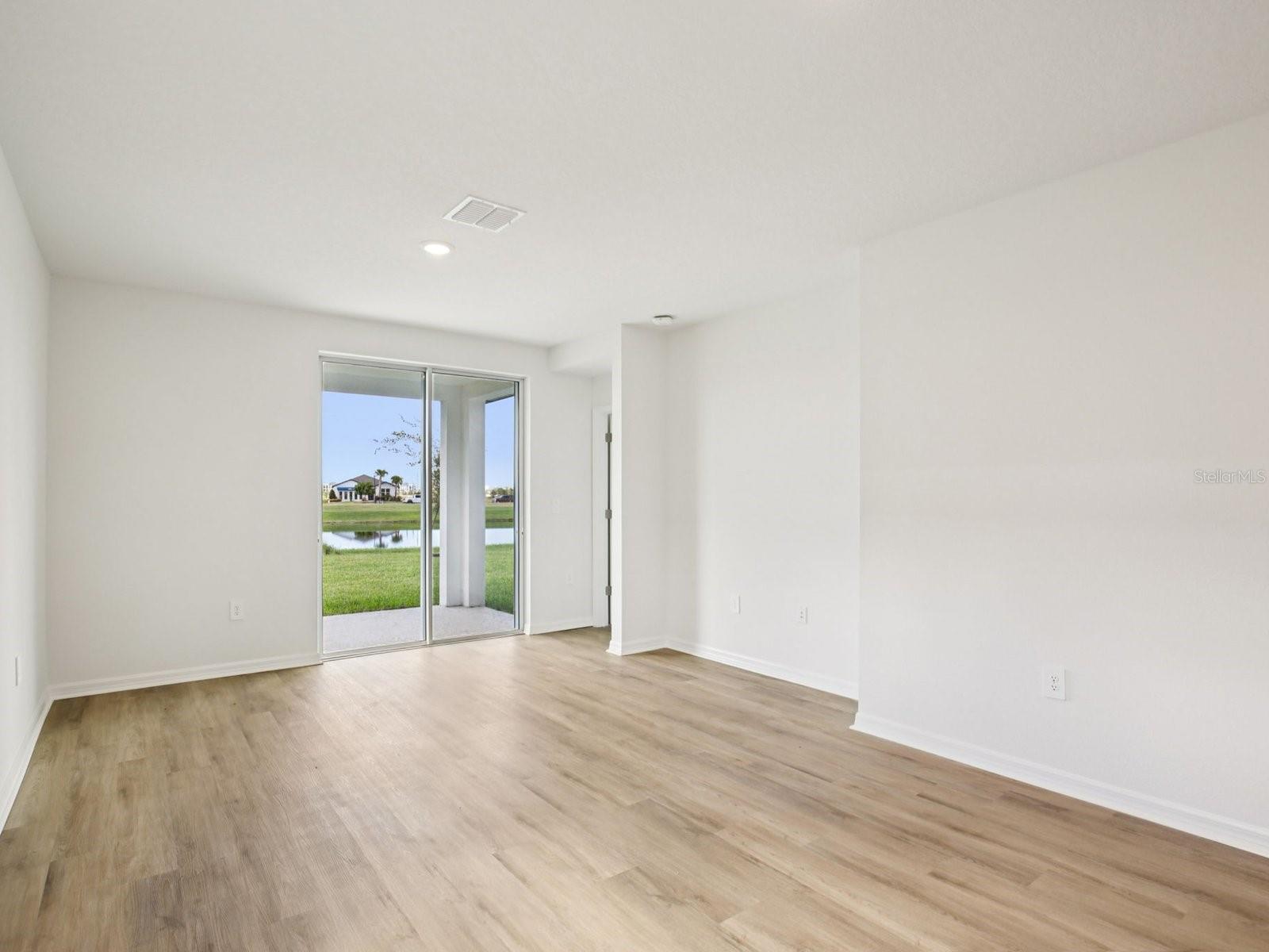 161 CANOE BEND AVE — photo 2