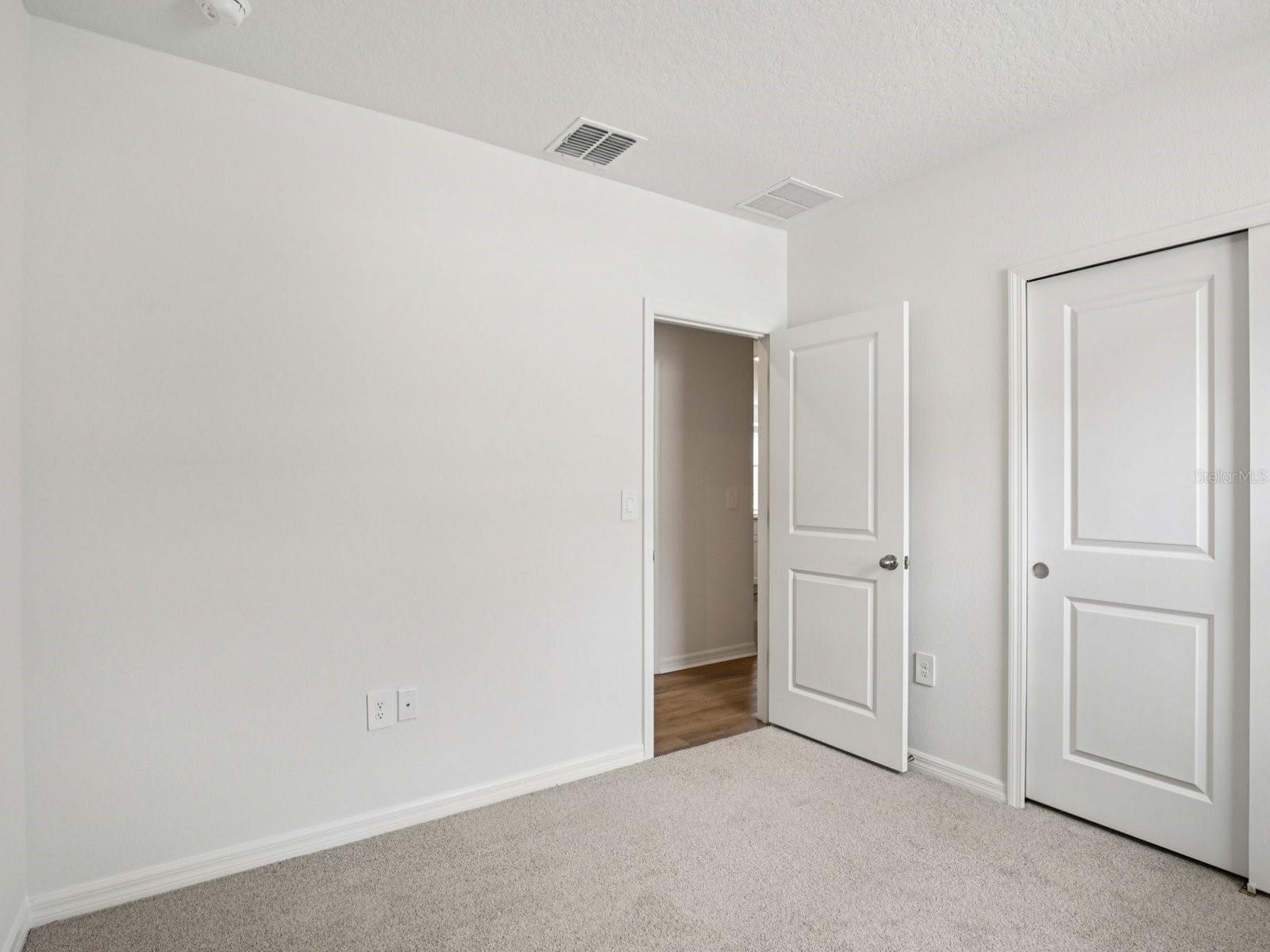 161 CANOE BEND AVE — photo 18