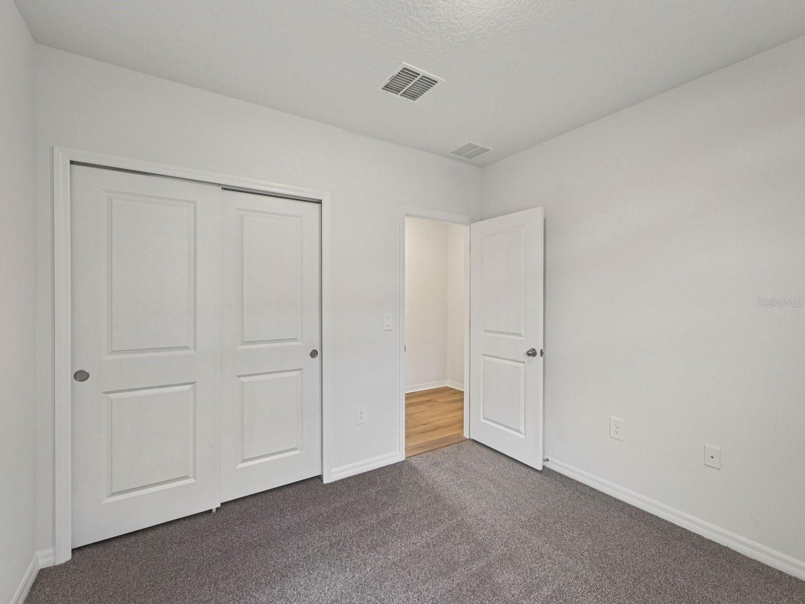 13617 SHELLMORE AVE — photo 16